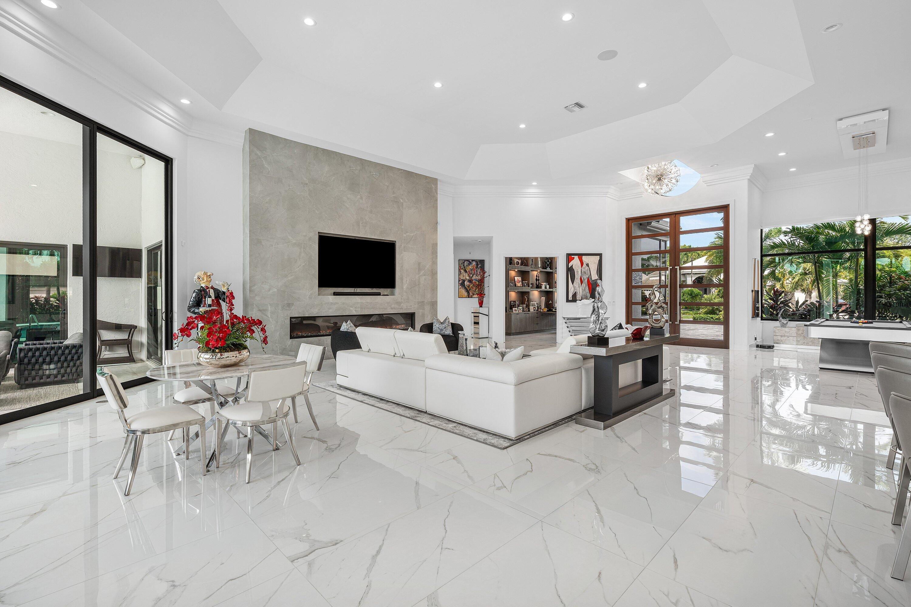 Boca Raton, Florida, 33487, United States, 5 Bedrooms Bedrooms, ,5 BathroomsBathrooms,Residential,For Sale,1995624