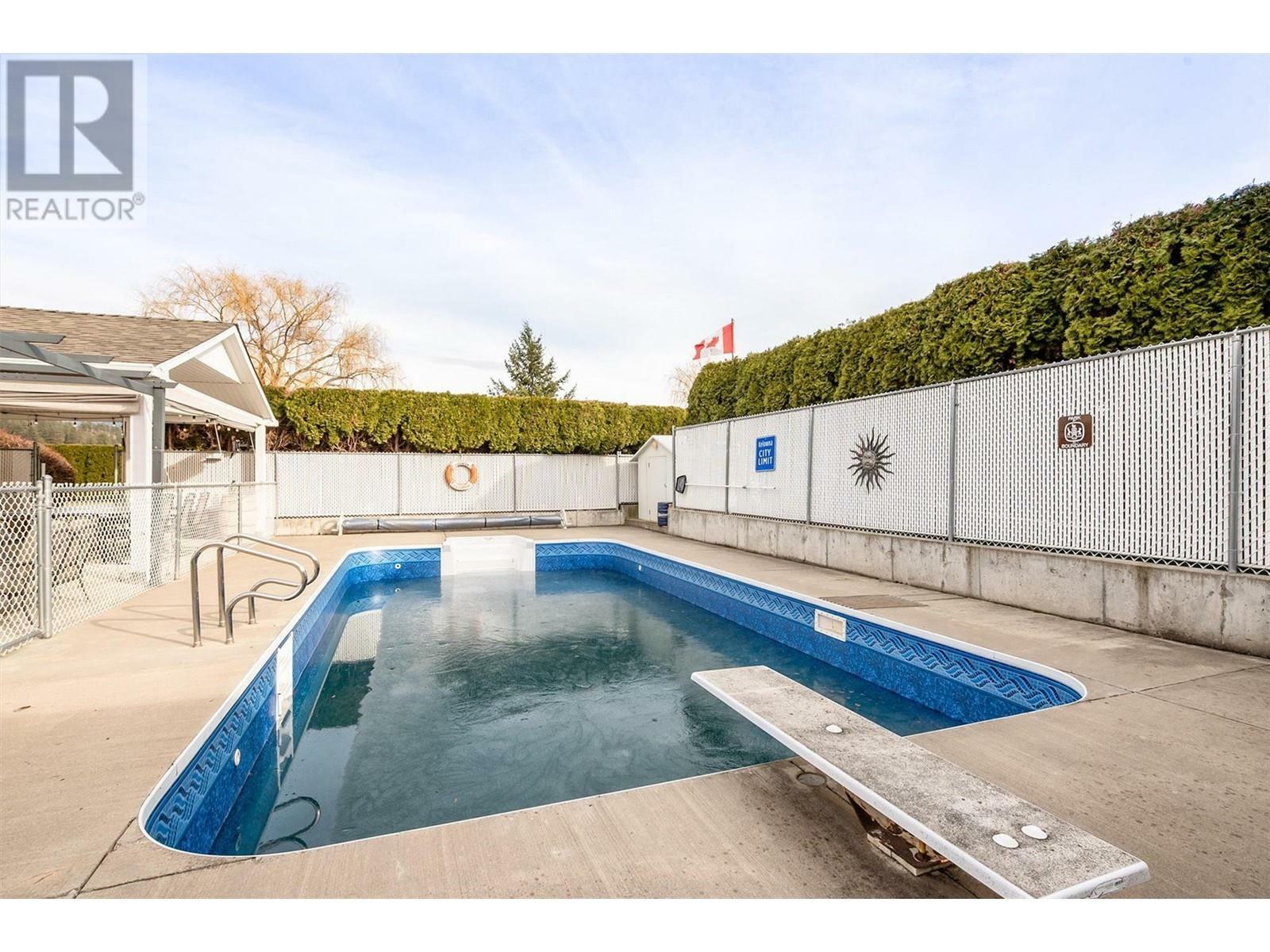 KELOWNA, British Columbia, V1V 2G6, CA, 5 Bedrooms Bedrooms, ,4 BathroomsBathrooms,Residential,For Sale,1838260