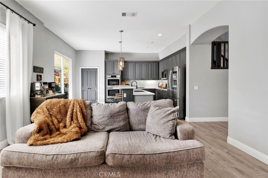 Hesperia, California, 92344, United States, 5 Bedrooms Bedrooms, ,4 BathroomsBathrooms,Residential,For Sale,2010754