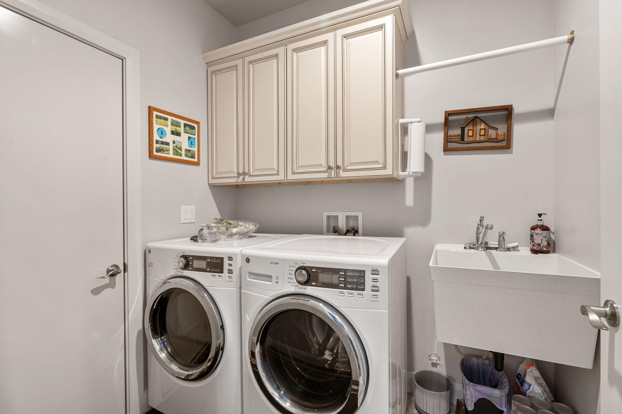 Cedar City, Utah, 84720, United States, 3 Bedrooms Bedrooms, ,3 BathroomsBathrooms,Residential,For Sale,1971252