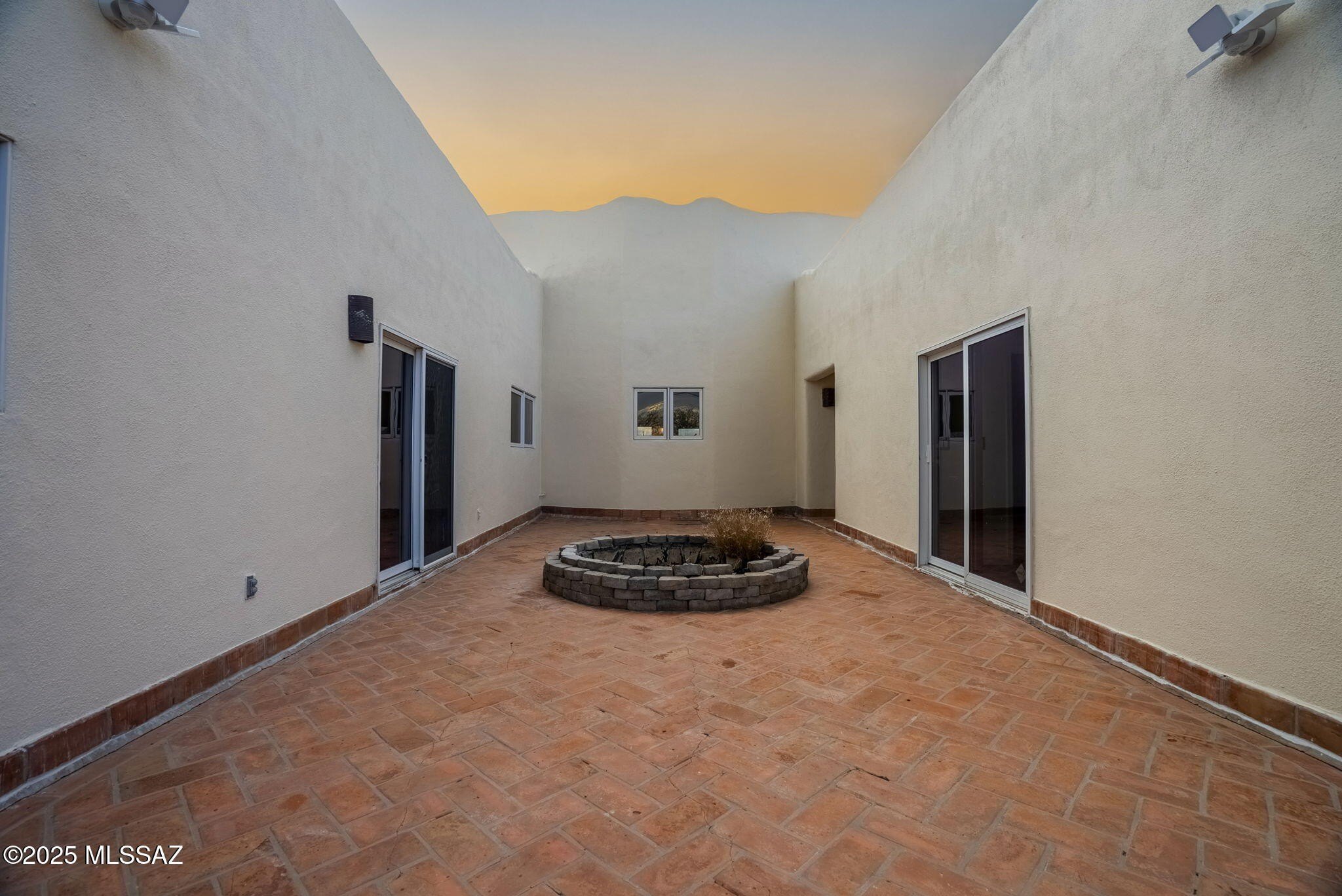 Patagonia, Arizona, 85624, United States, 3 Bedrooms Bedrooms, ,3 BathroomsBathrooms,Residential,For Sale,1943412