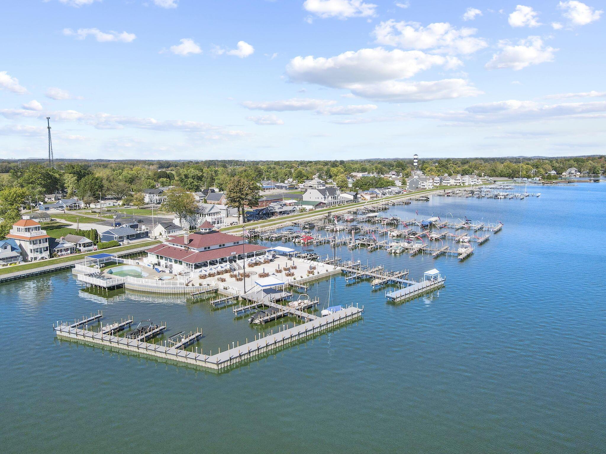 Buckeye Lake, Ohio, 43008, United States, 3 Bedrooms Bedrooms, ,3 BathroomsBathrooms,Residential,For Sale,1975089