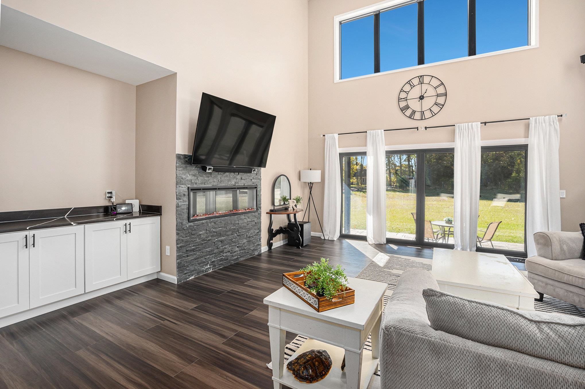 Elkhart, Indiana, 46517, United States, 7 Bedrooms Bedrooms, ,6 BathroomsBathrooms,Residential,For Sale,1987525