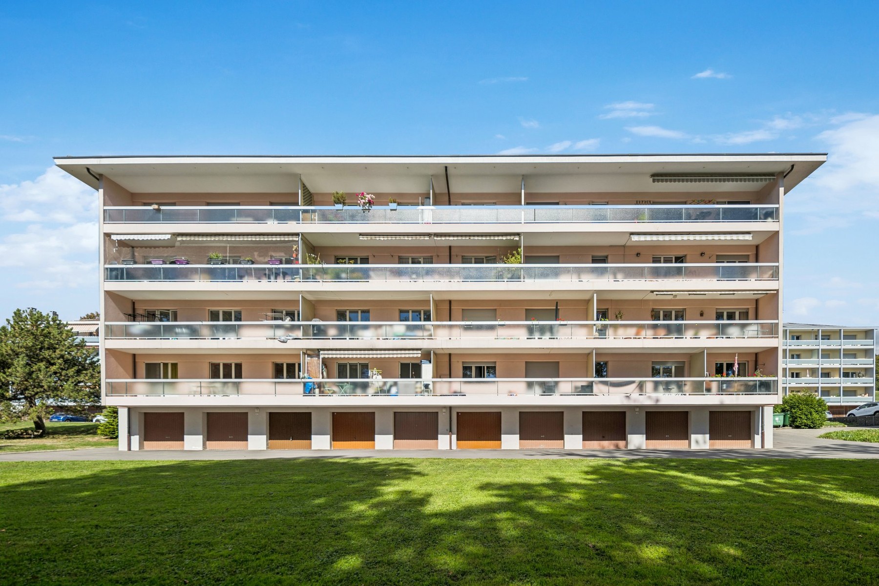  Ideal location for this spacious apartment - 物件實景