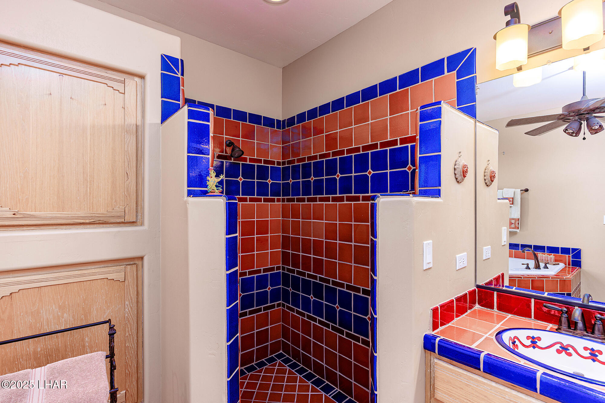 Lake Havasu City, Arizona, 86406, United States, 5 Bedrooms Bedrooms, ,3 BathroomsBathrooms,Residential,For Sale,1996890