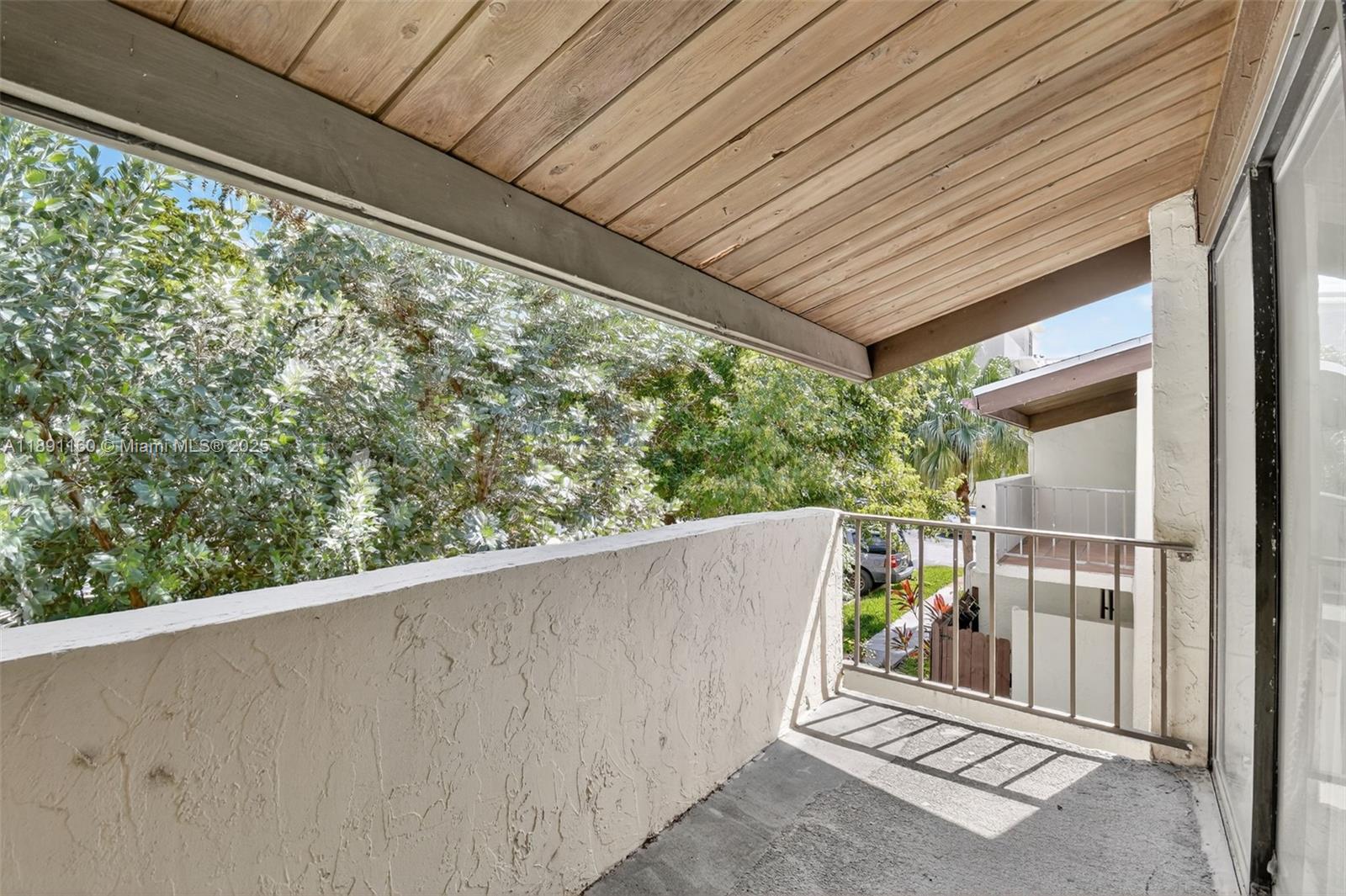 Miami, Florida, 33180, United States, 3 Bedrooms Bedrooms, ,3 BathroomsBathrooms,Residential,For Sale,1961045