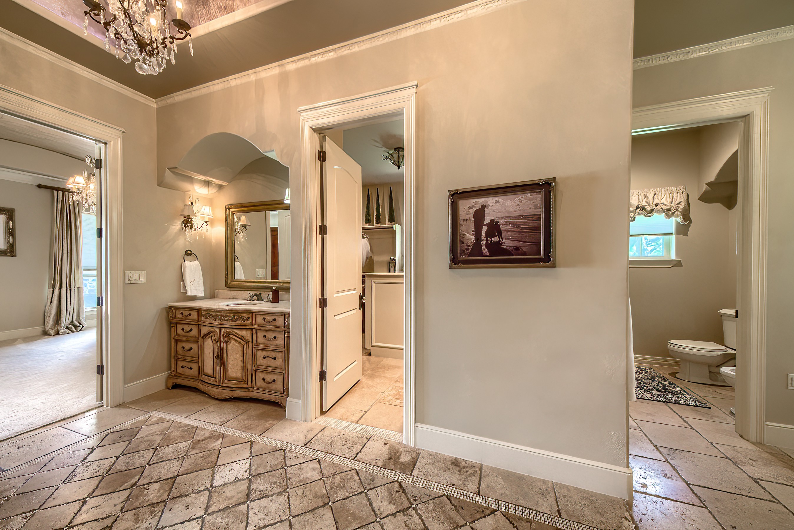 Seguin, Texas, 78155, United States, 7 Bedrooms Bedrooms, ,7 BathroomsBathrooms,Residential,For Sale,1994199