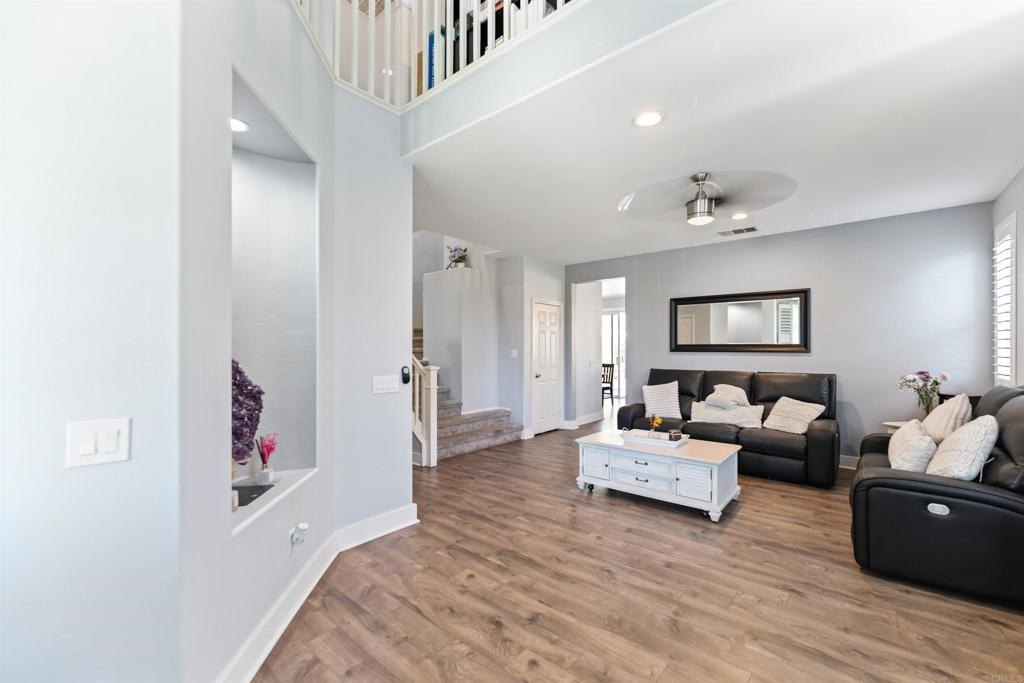 Murrieta, California, 92563, United States, 4 Bedrooms Bedrooms, ,4 BathroomsBathrooms,Residential,For Sale,1900898
