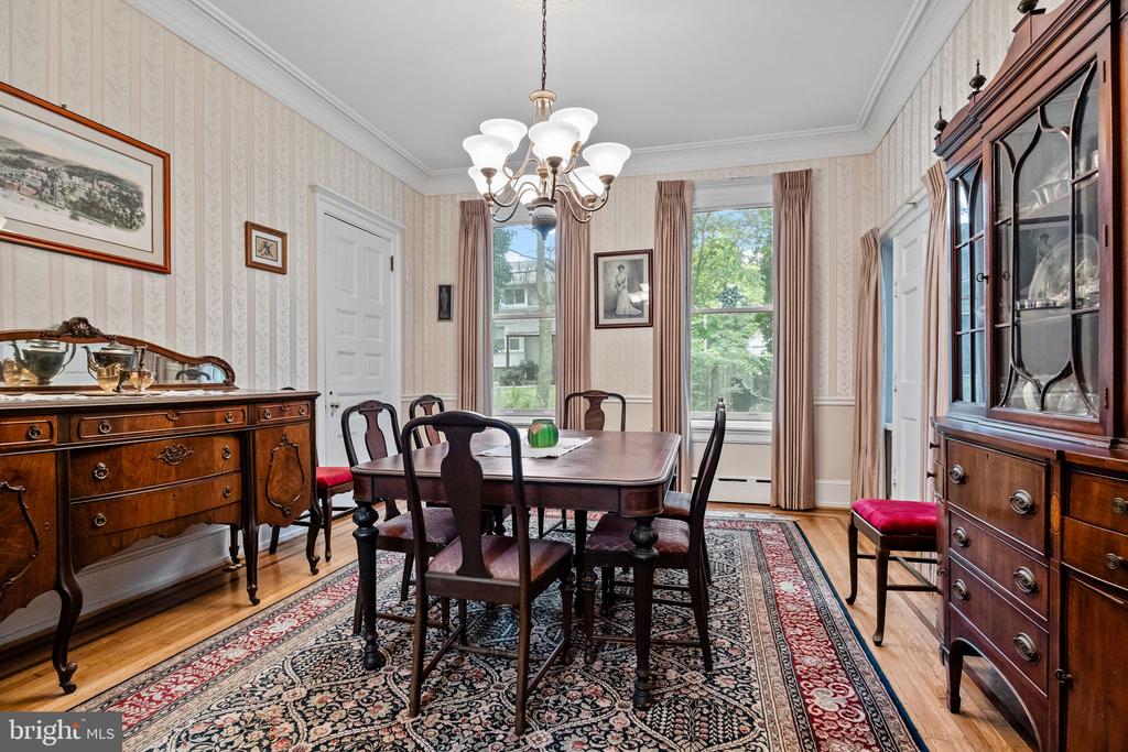Lansdowne, Pennsylvania, 19050, United States, 5 Bedrooms Bedrooms, ,3 BathroomsBathrooms,Residential,For Sale,1926052