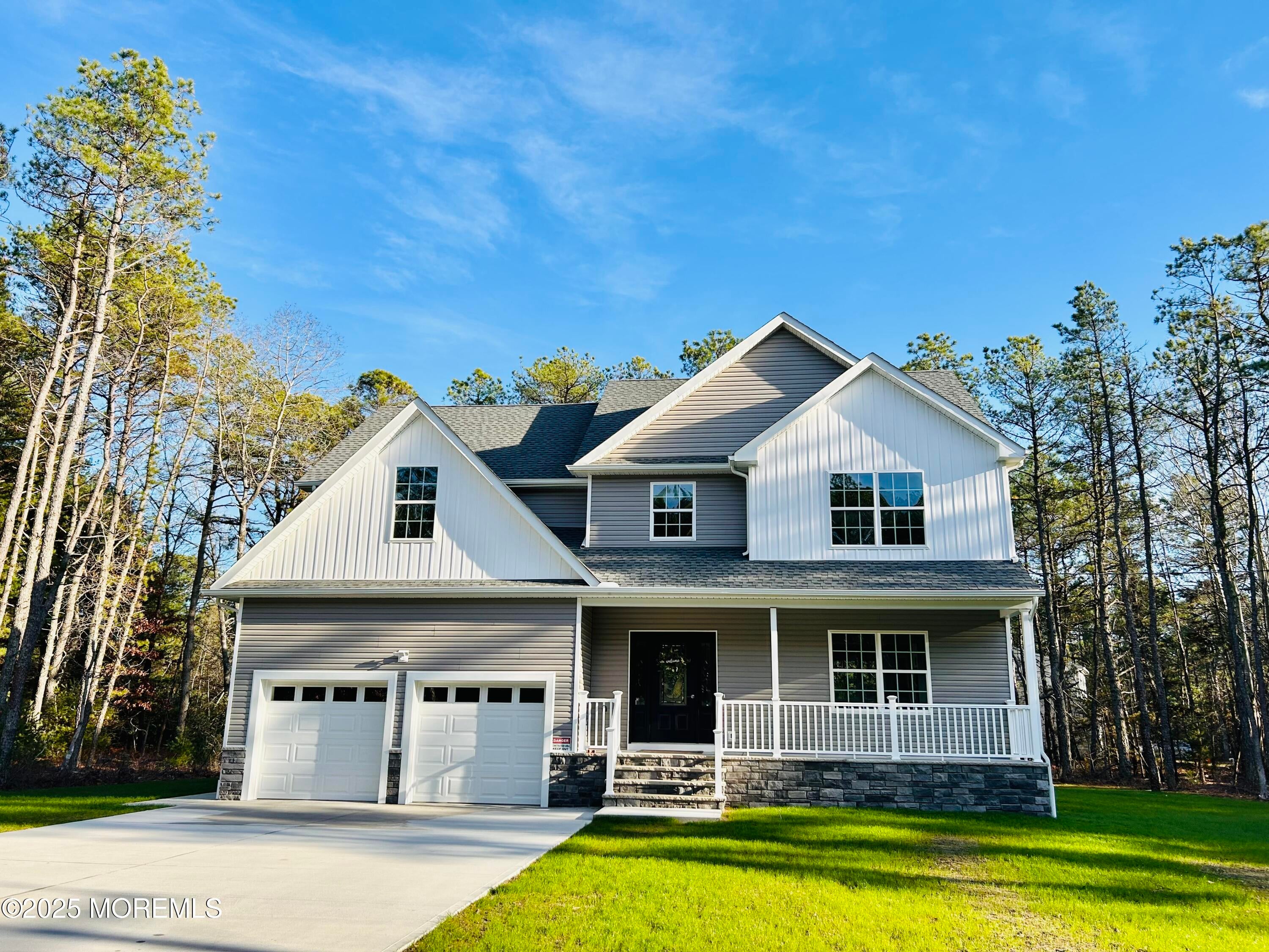 Whiting, New Jersey, 08759, United States, 4 Bedrooms Bedrooms, ,3 BathroomsBathrooms,Residential,For Sale,1878208