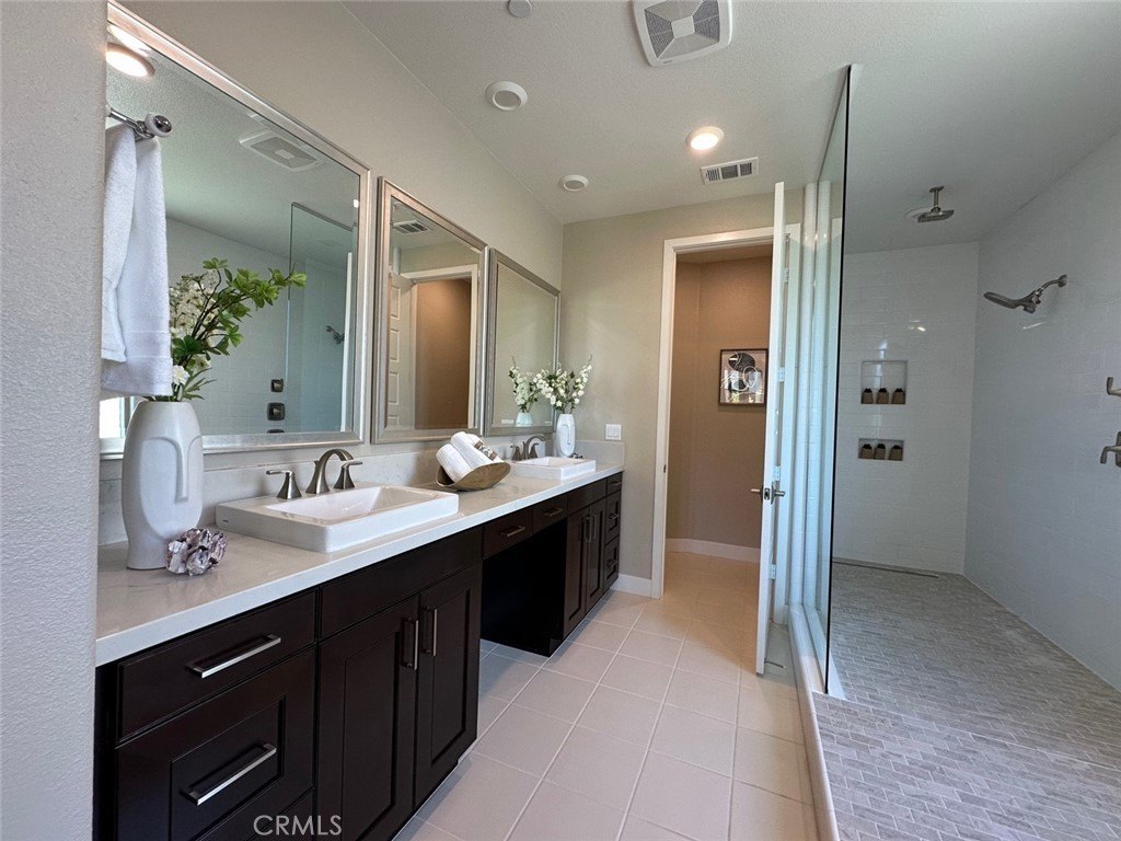 Irvine, California, 92618, United States, 3 Bedrooms Bedrooms, ,4 BathroomsBathrooms,Residential,For Sale,1987840