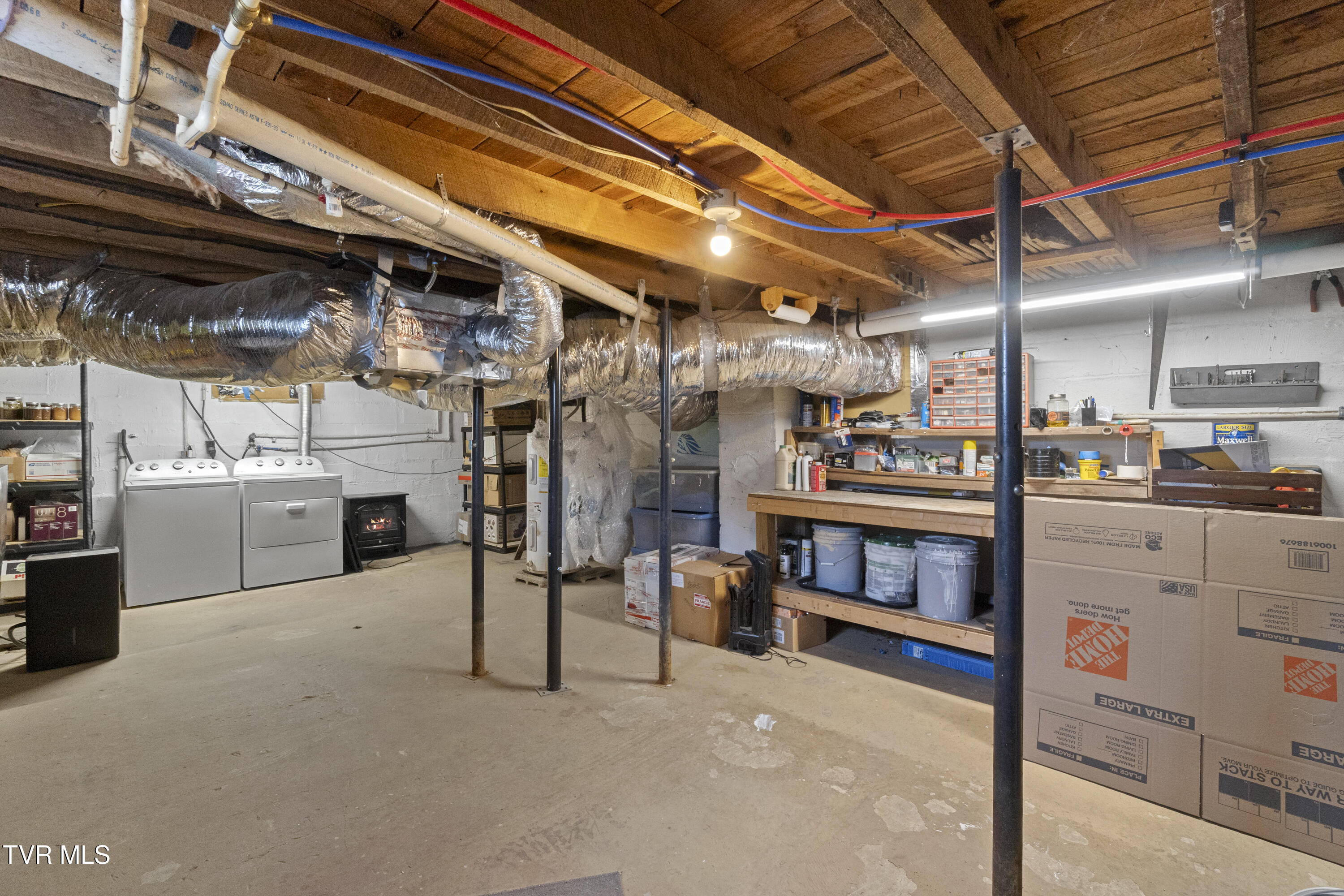 Greeneville, Tennessee, 37745, United States, 3 Bedrooms Bedrooms, ,3 BathroomsBathrooms,Residential,For Sale,2039547