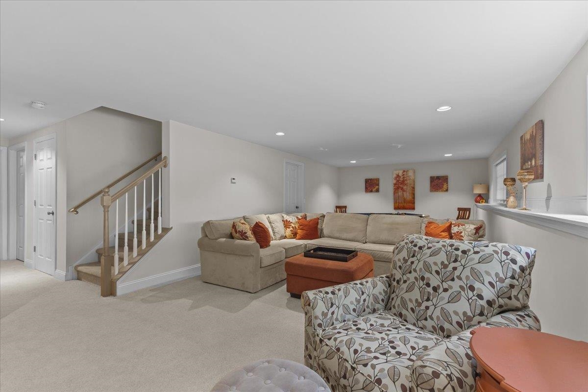 Essex Junction, Vermont, 05452, United States, 3 Bedrooms Bedrooms, ,3 BathroomsBathrooms,Residential,For Sale,1943332