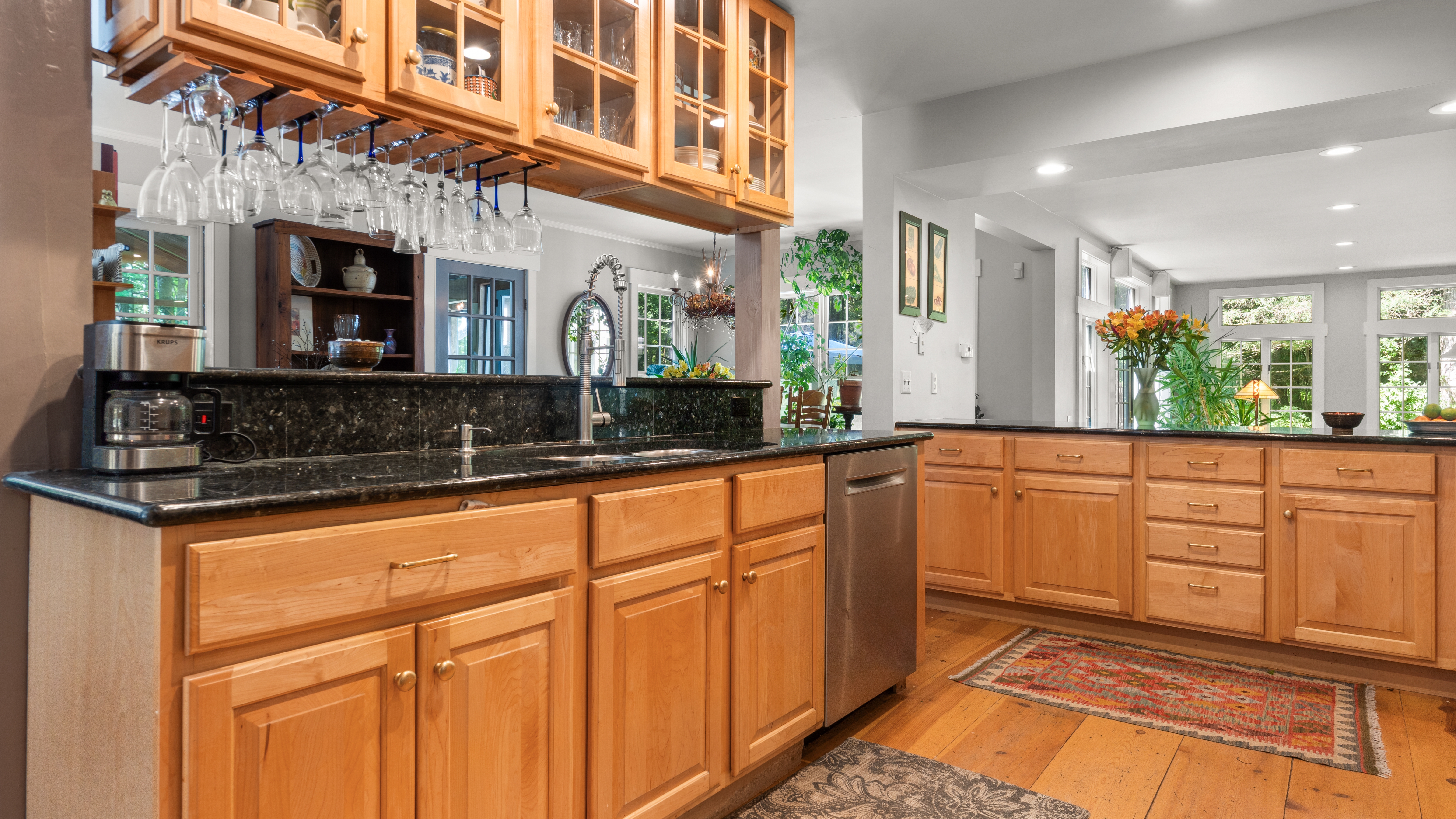  Berkshire Retreat: 4 Private Acres Near Downtown Great Barrington - 物件實景