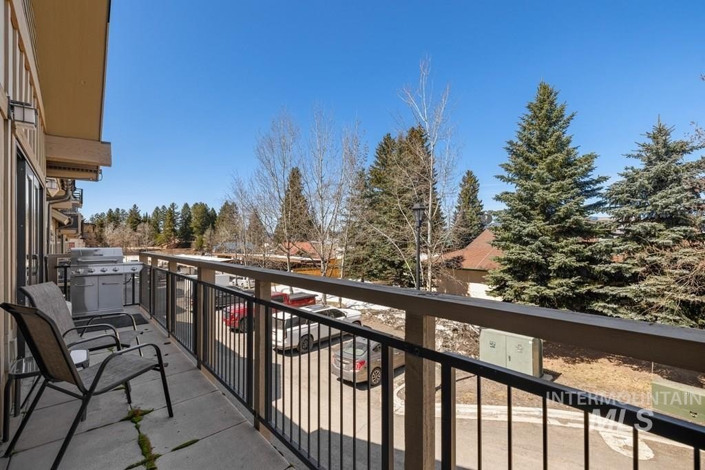 McCall, Idaho, 83638, United States, 2 Bedrooms Bedrooms, ,2 BathroomsBathrooms,Residential,For Sale,1916211
