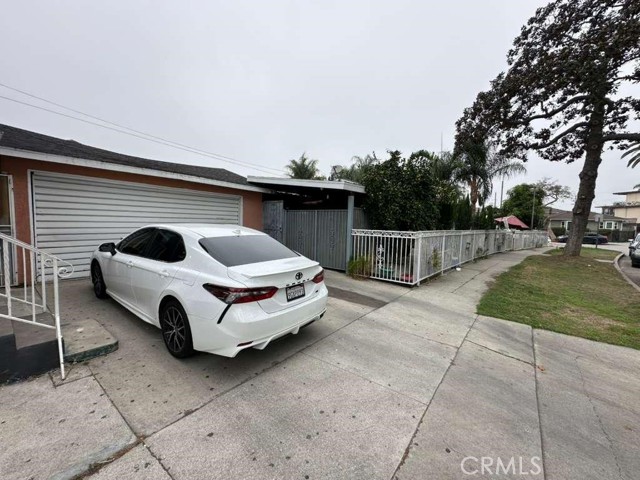 South Gate, California, 90280, United States, 4 Bedrooms Bedrooms, ,Residential,For Sale,1986153