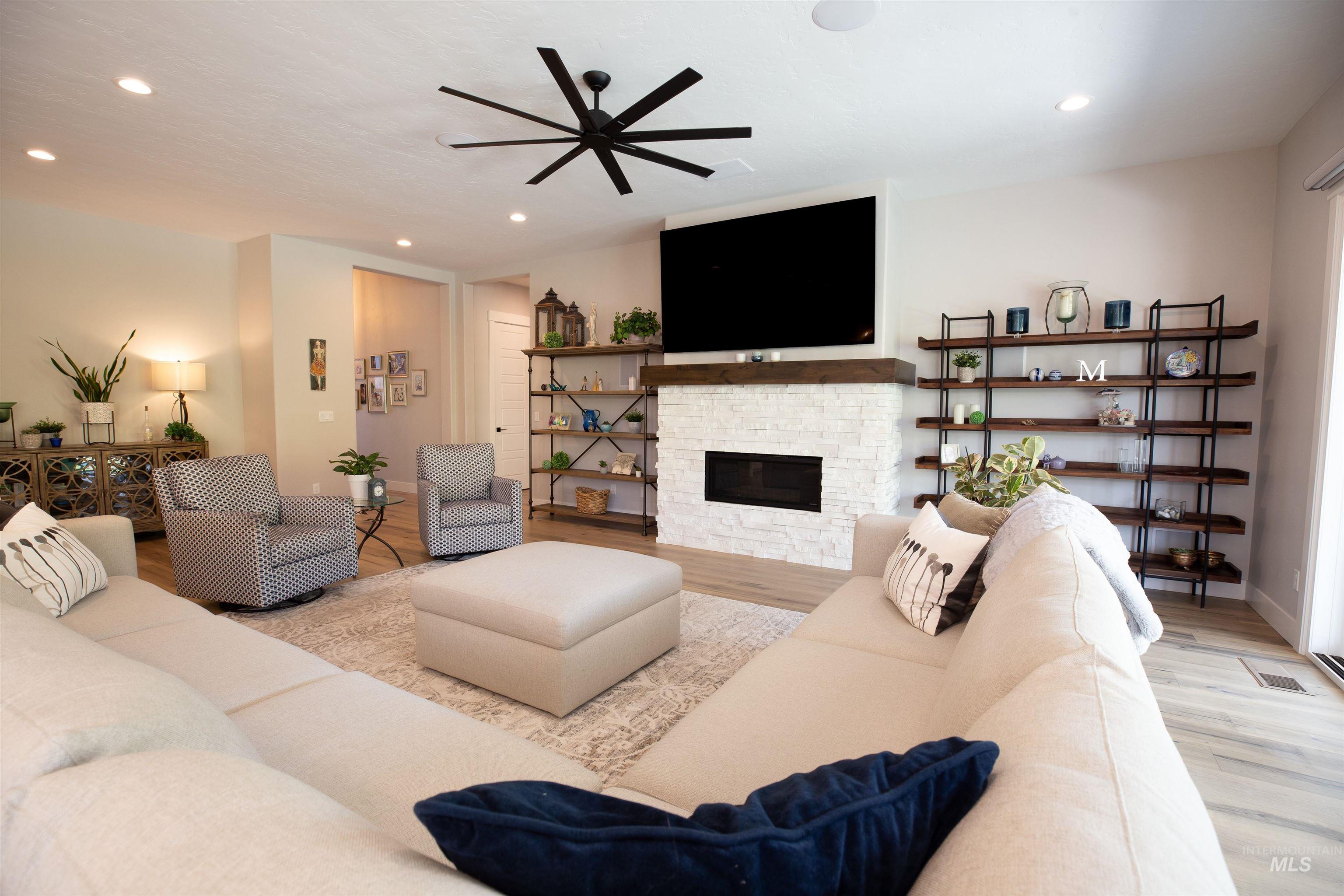 Meridian, Idaho, 83642, United States, 3 Bedrooms Bedrooms, ,3 BathroomsBathrooms,Residential,For Sale,1901356