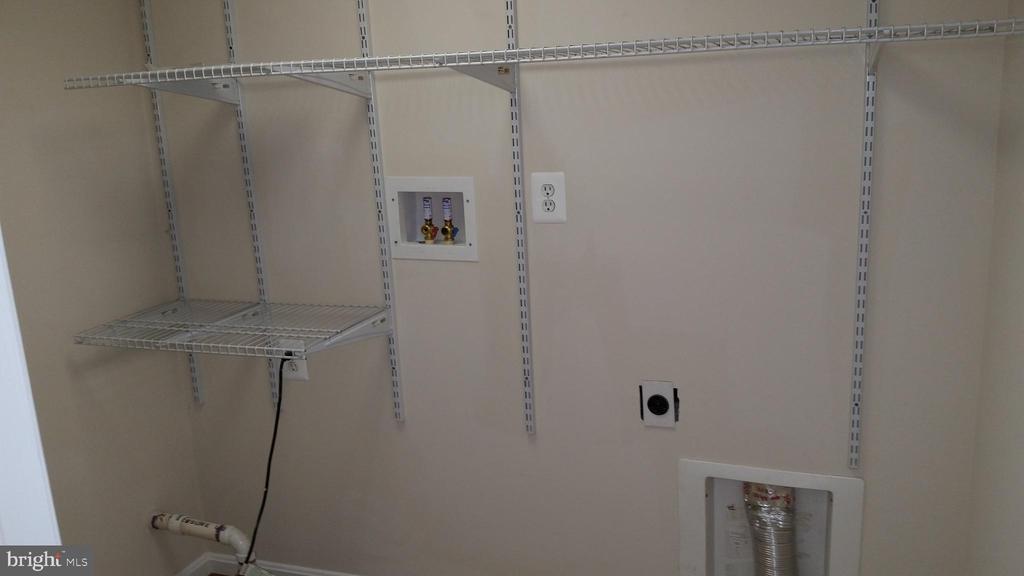 Stafford, Virginia, 22556, United States, 3 Bedrooms Bedrooms, ,2 BathroomsBathrooms,Residential,For Sale,2048018