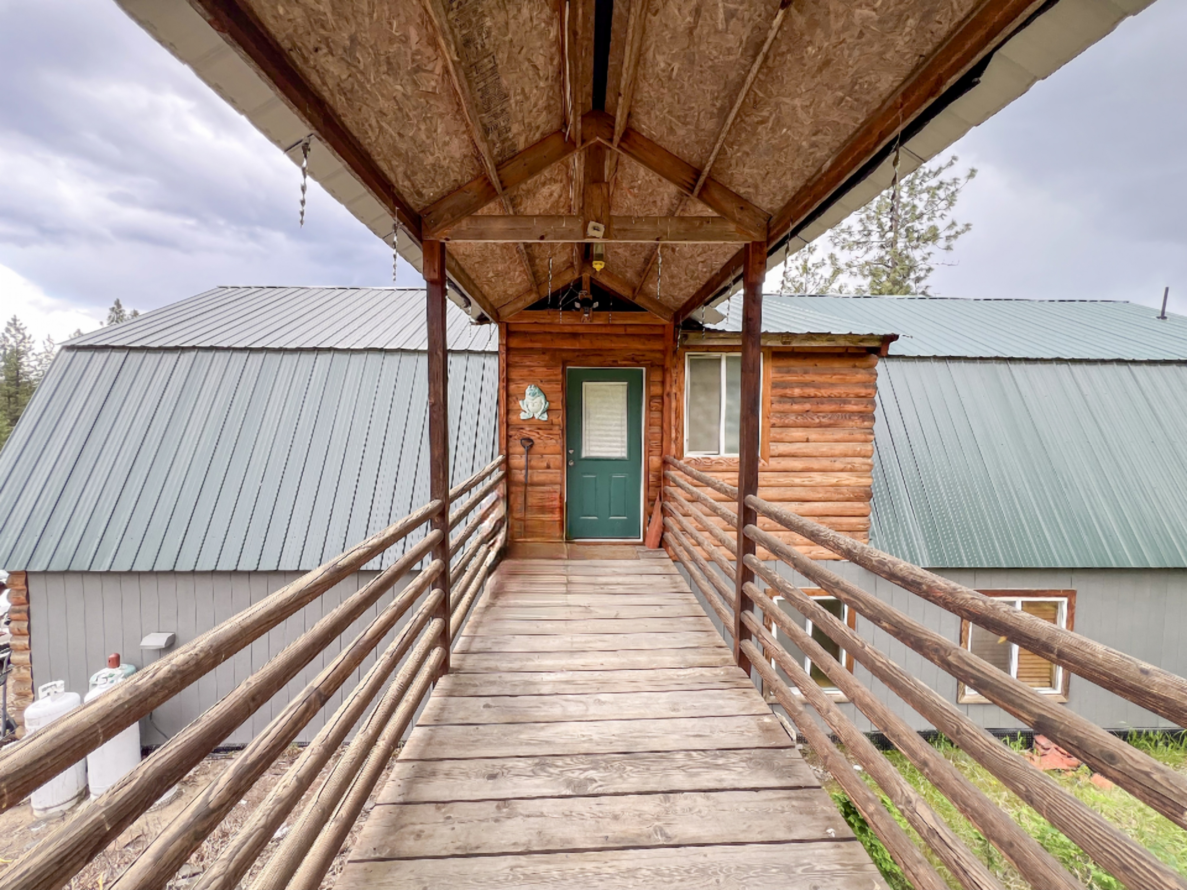 Rice, Washington, 99167, United States, 5 Bedrooms Bedrooms, ,3 BathroomsBathrooms,Residential,For Sale,1881198