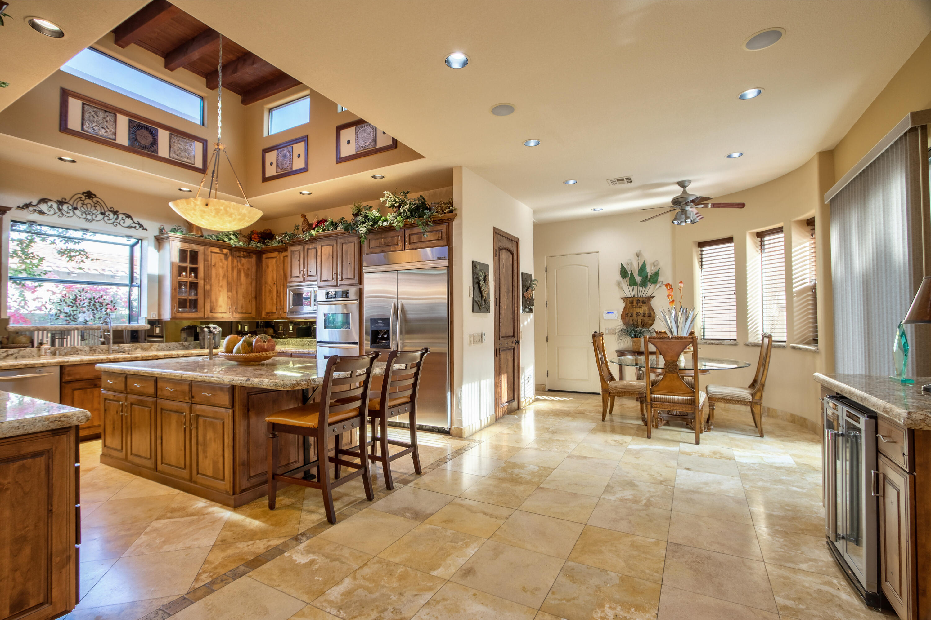 La Quinta, California, 92253, United States, 4 Bedrooms Bedrooms, ,4 BathroomsBathrooms,Residential,For Sale,1940947