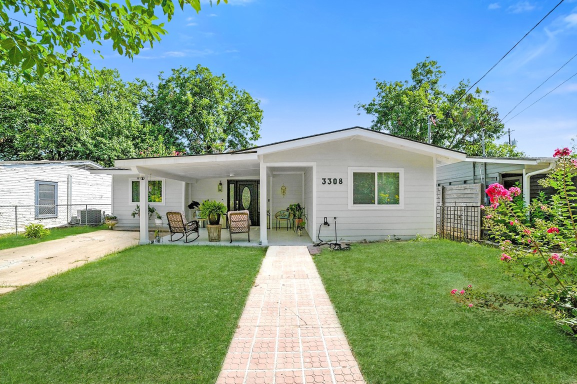 Austin, Texas, 78702, United States, 3 Bedrooms Bedrooms, ,2 BathroomsBathrooms,Residential,For Sale,1906696