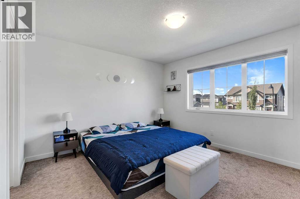 CALGARY, Alberta, T2X 4R1, CA, 3 Bedrooms Bedrooms, ,2 BathroomsBathrooms,Residential,For Sale,1949182