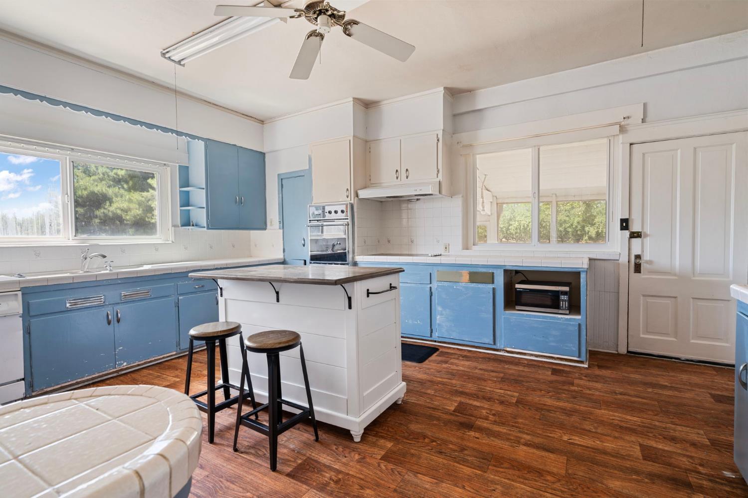 Vernalis, California, 95385, United States, 5 Bedrooms Bedrooms, ,3 BathroomsBathrooms,Residential,For Sale,1979261