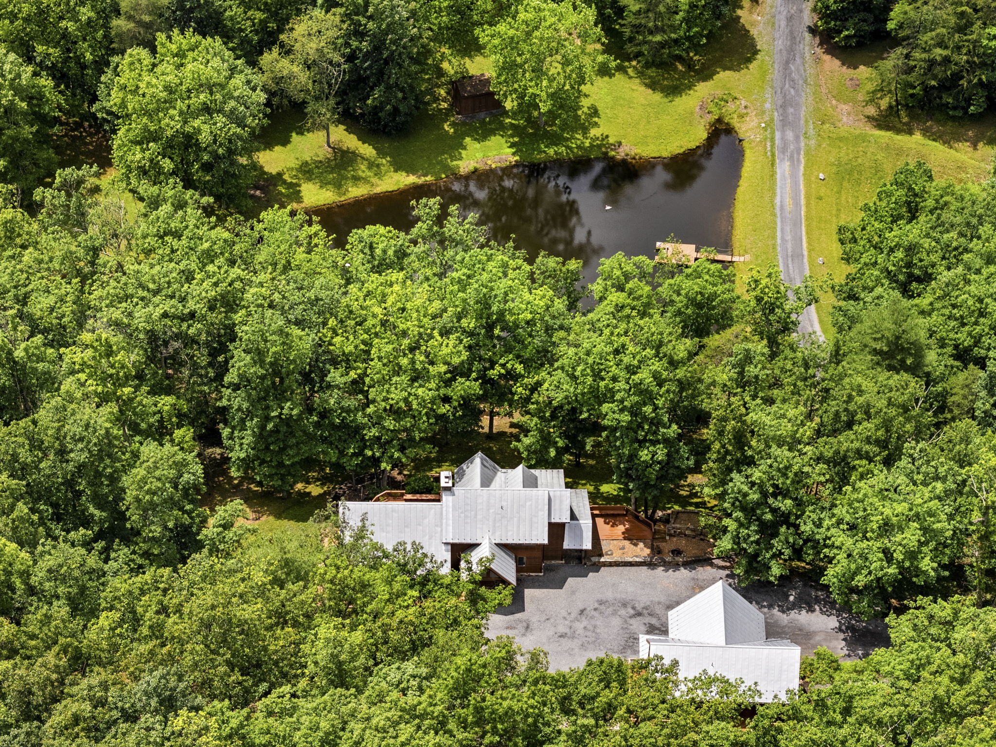  310 Red Gate Retreat Way, Berkeley Springs, WV 25411 - 物件實景