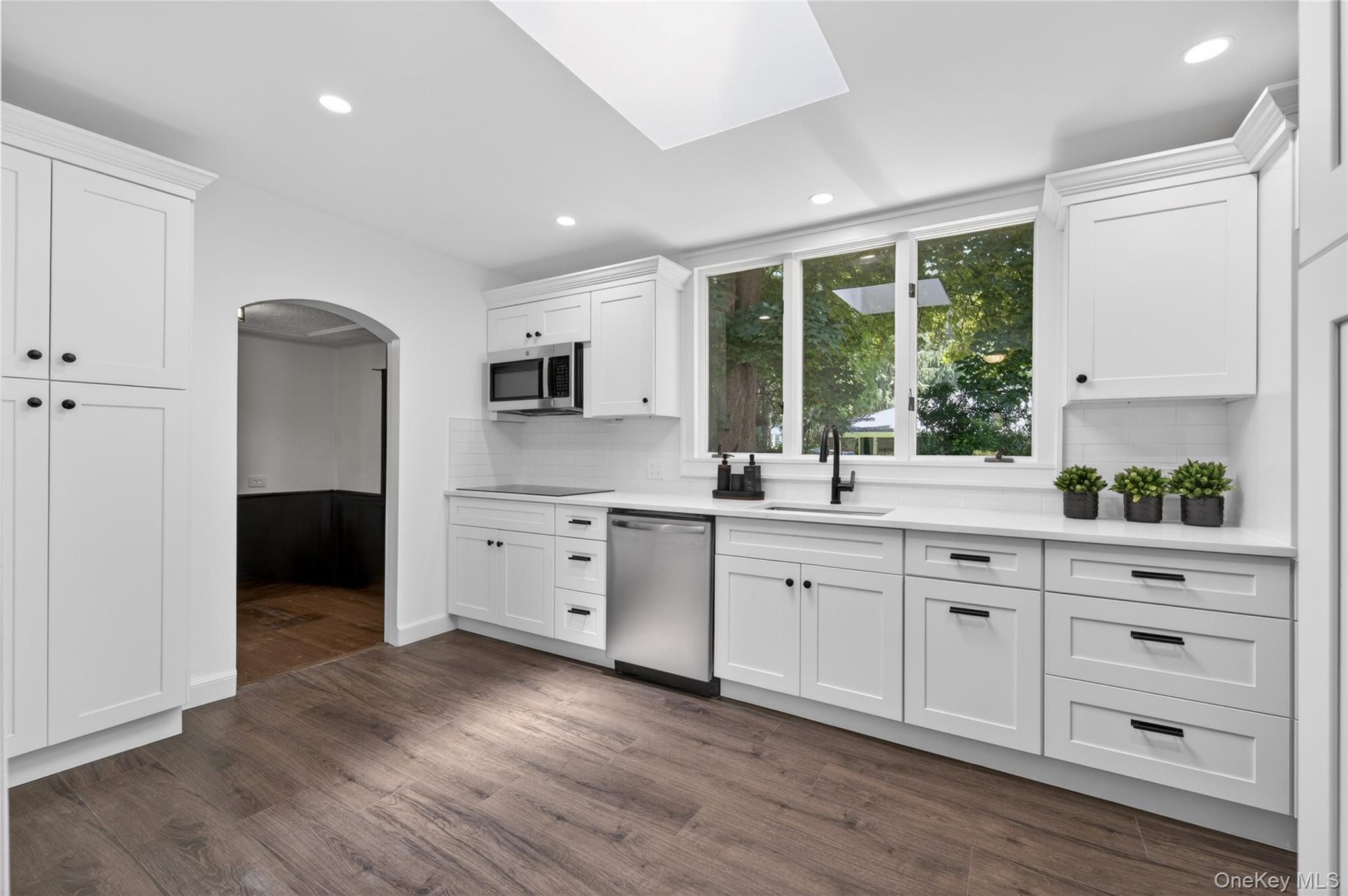  136 Lodge Avenue, Huntington Station, NY, 11746 - 物件實景