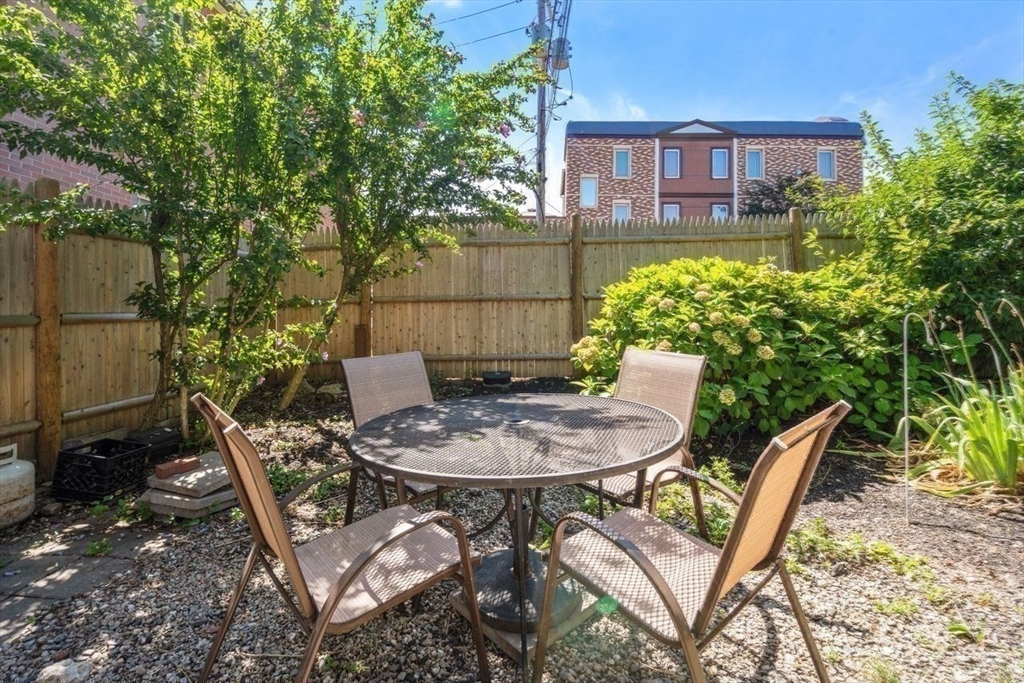 Boston, Massachusetts, 02125, United States, 2 Bedrooms Bedrooms, ,1 BathroomBathrooms,Residential,For Sale,1940367