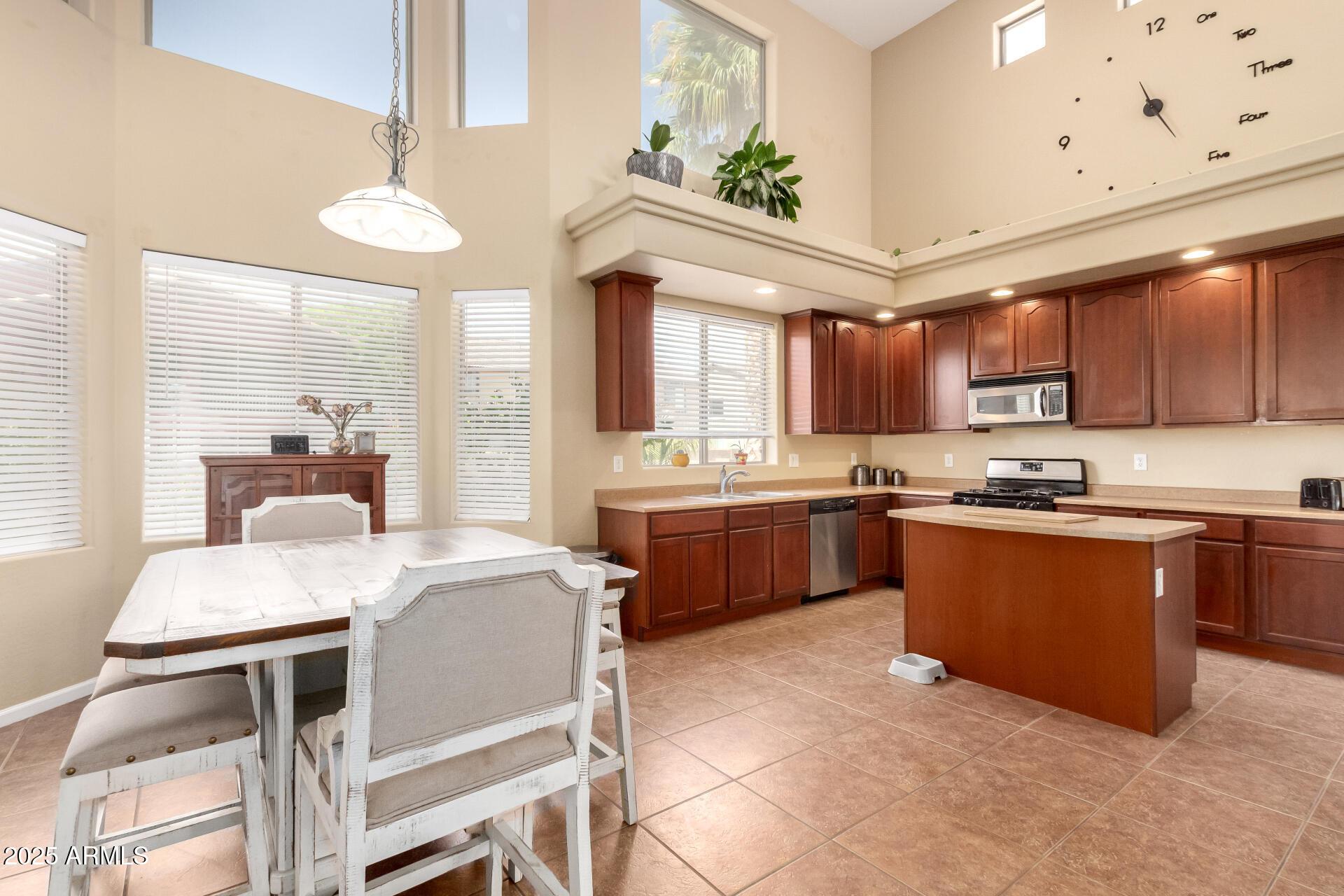 Surprise, Arizona, 85379, United States, 5 Bedrooms Bedrooms, ,3 BathroomsBathrooms,Residential,For Sale,1981277