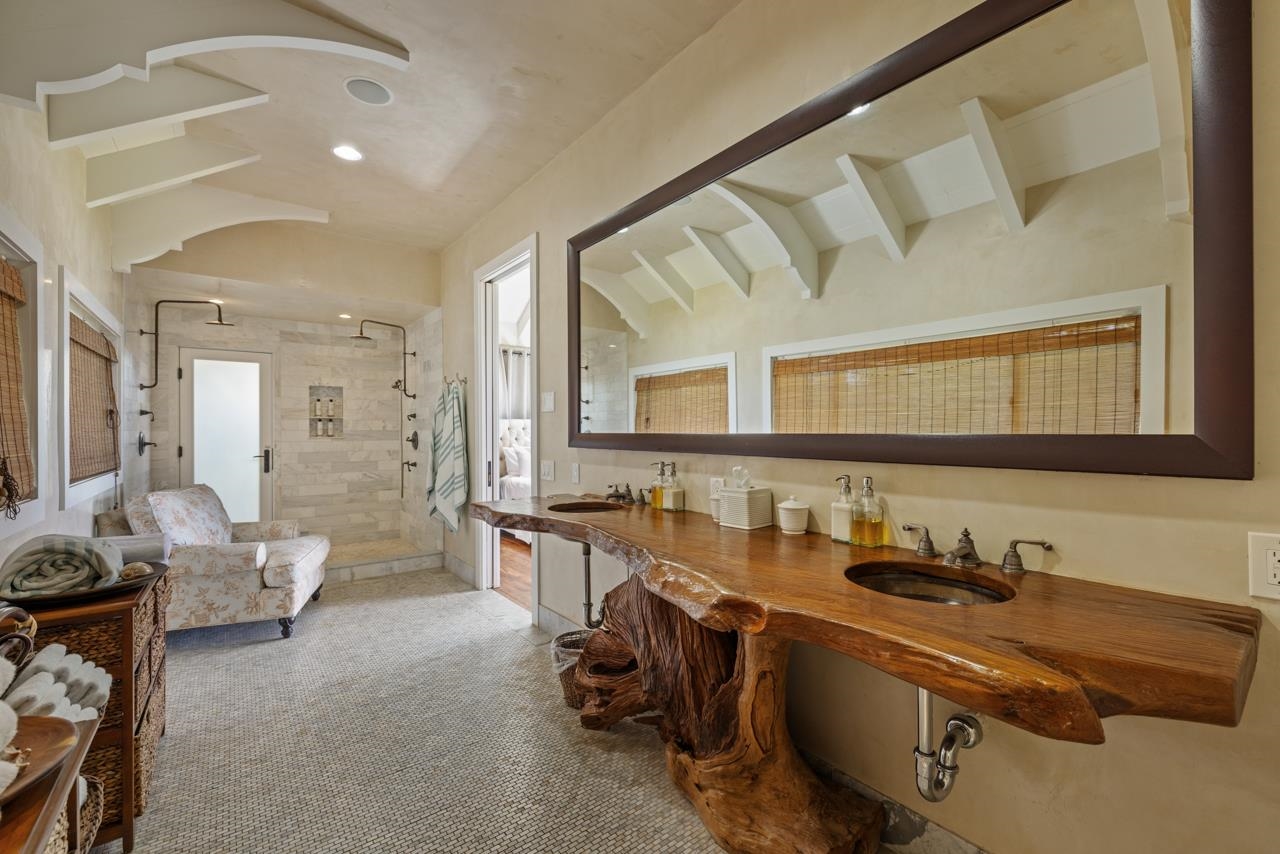 Wailuku, Hawaii, 96793, United States, 2 Bedrooms Bedrooms, ,3 BathroomsBathrooms,Residential,For Sale,1924877