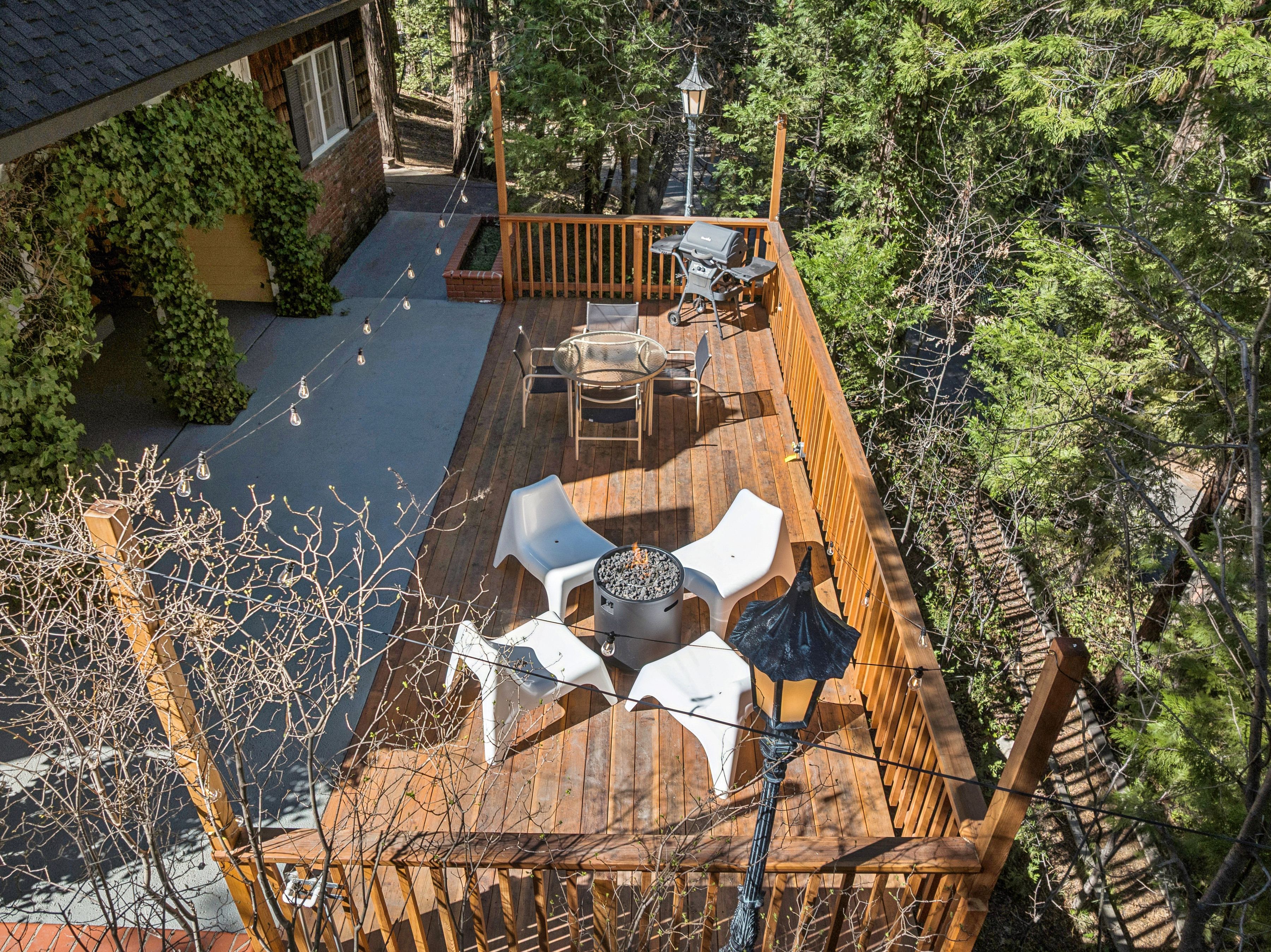  222 Holiday Drive, Lake Arrowhead, CA 92352 - 物件實景