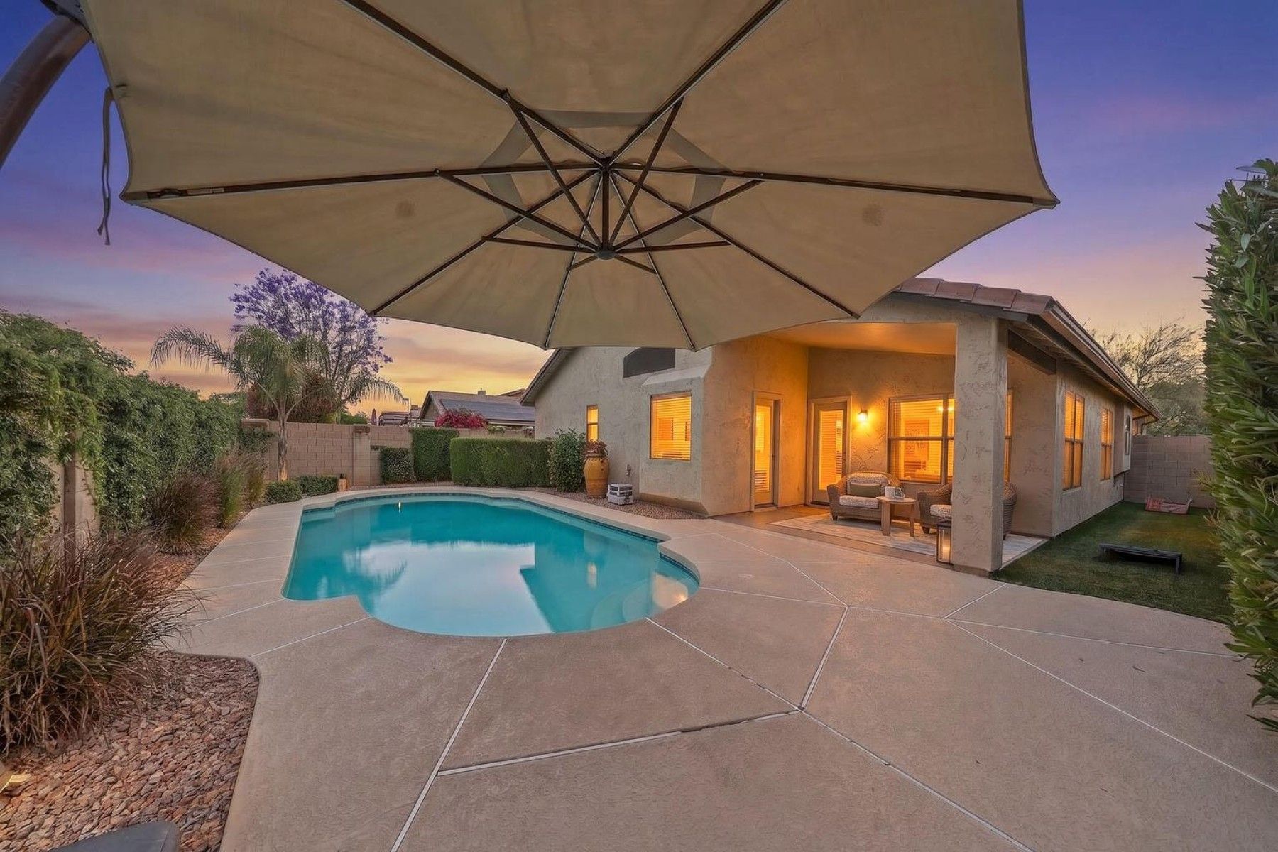  4719 E Weaver Road  Phoenix, AZ - 物件實景