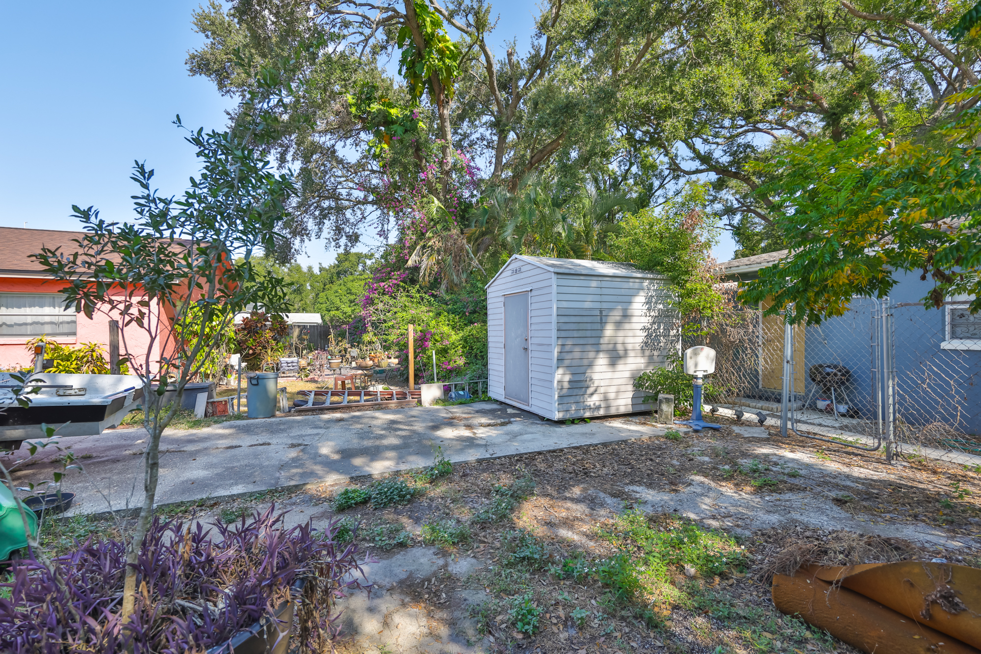 Tampa, Florida, 33603, United States, 3 Bedrooms Bedrooms, ,2 BathroomsBathrooms,Residential,For Sale,1995425