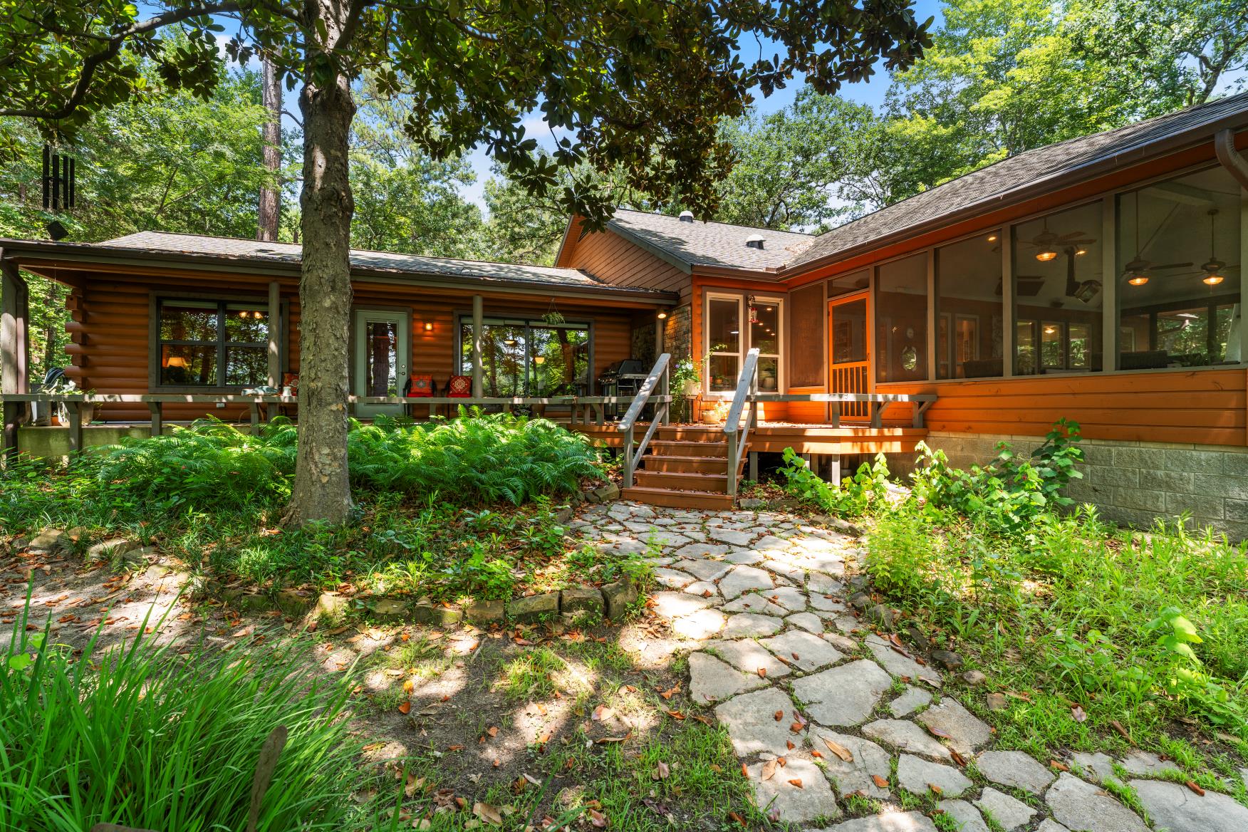 Quitman, Texas, 75783, United States, 3 Bedrooms Bedrooms, ,3 BathroomsBathrooms,Residential,For Sale,1921842