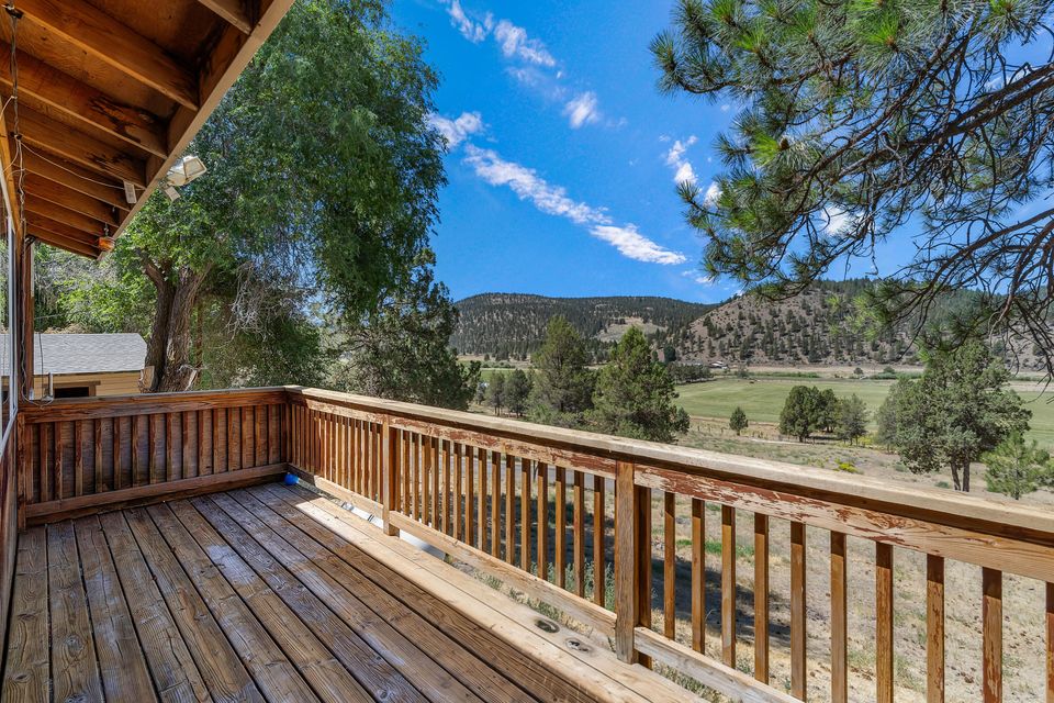 Prineville, Oregon, 97754, United States, 3 Bedrooms Bedrooms, ,3 BathroomsBathrooms,Residential,For Sale,1850319