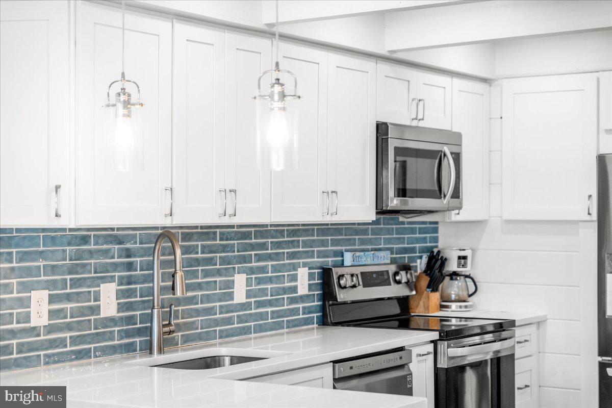 Ocean City, Maryland, 21842, United States, 4 Bedrooms Bedrooms, ,4 BathroomsBathrooms,Residential,For Sale,1989462