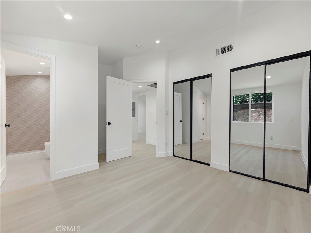 Winnetka, California, 91306, United States, 5 Bedrooms Bedrooms, ,3 BathroomsBathrooms,Residential,For Sale,1987319