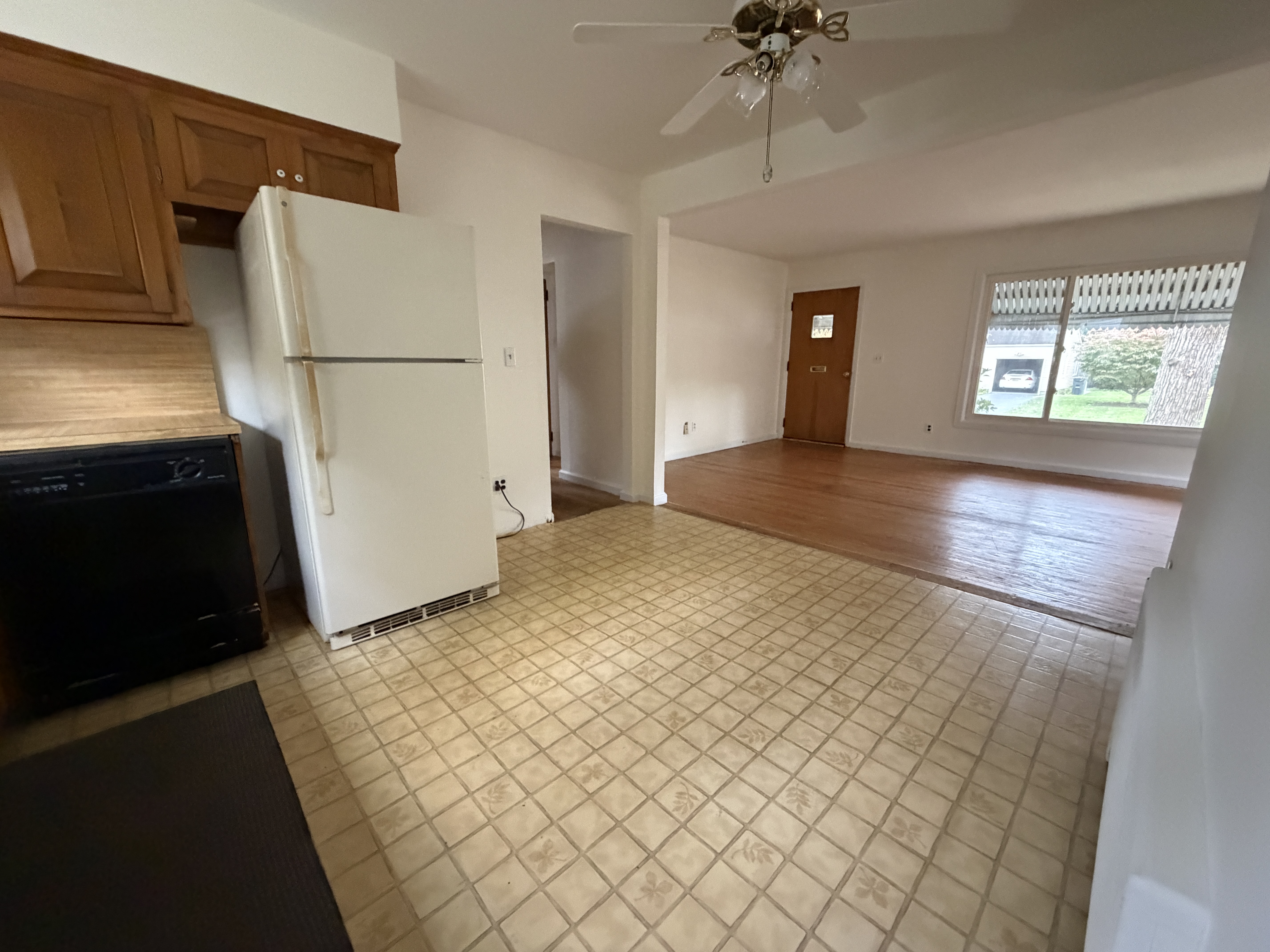 Westwood, New Jersey, 07675, United States, 2 Bedrooms Bedrooms, ,1 BathroomBathrooms,Residential,For Sale,1988560