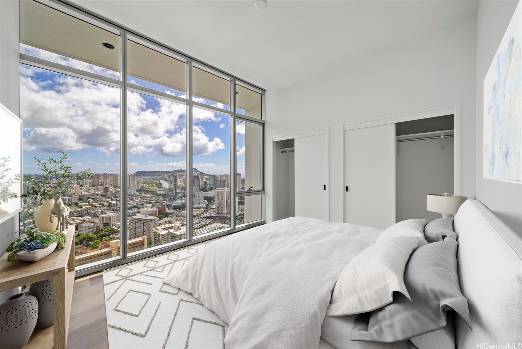 Honolulu, Hawaii, 96814, United States, 2 Bedrooms Bedrooms, ,2 BathroomsBathrooms,Residential,For Sale,2003184