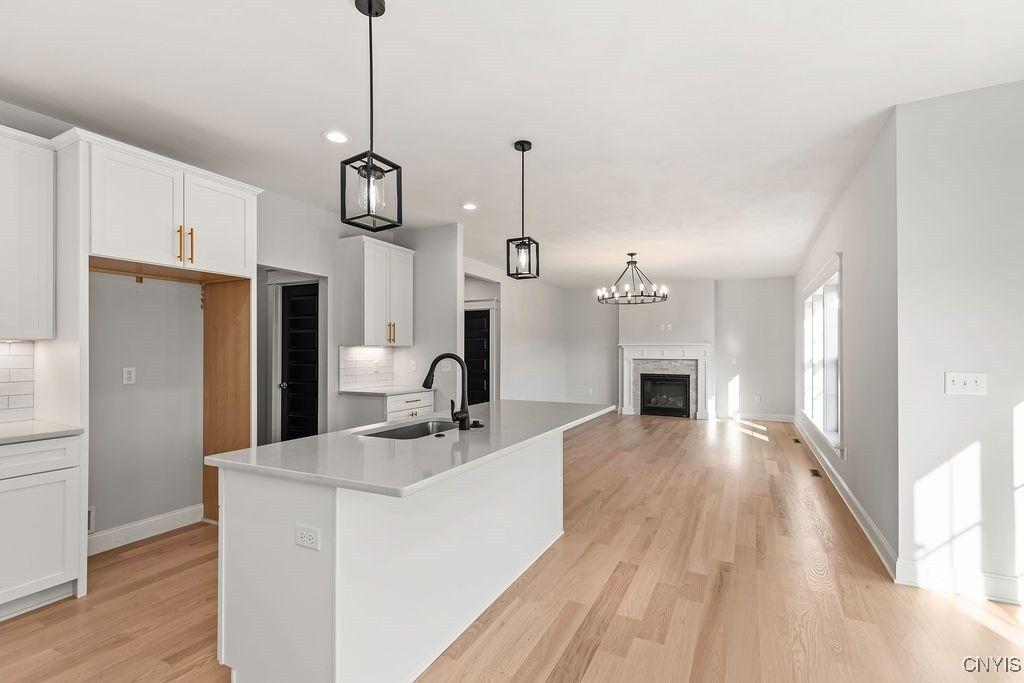 Baldwinsville, New York, 13027, United States, 3 Bedrooms Bedrooms, ,3 BathroomsBathrooms,Residential,For Sale,1746080