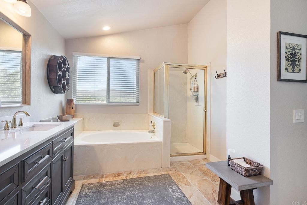 Simi Valley, California, 93065, United States, 3 Bedrooms Bedrooms, ,3 BathroomsBathrooms,Residential,For Sale,1883421
