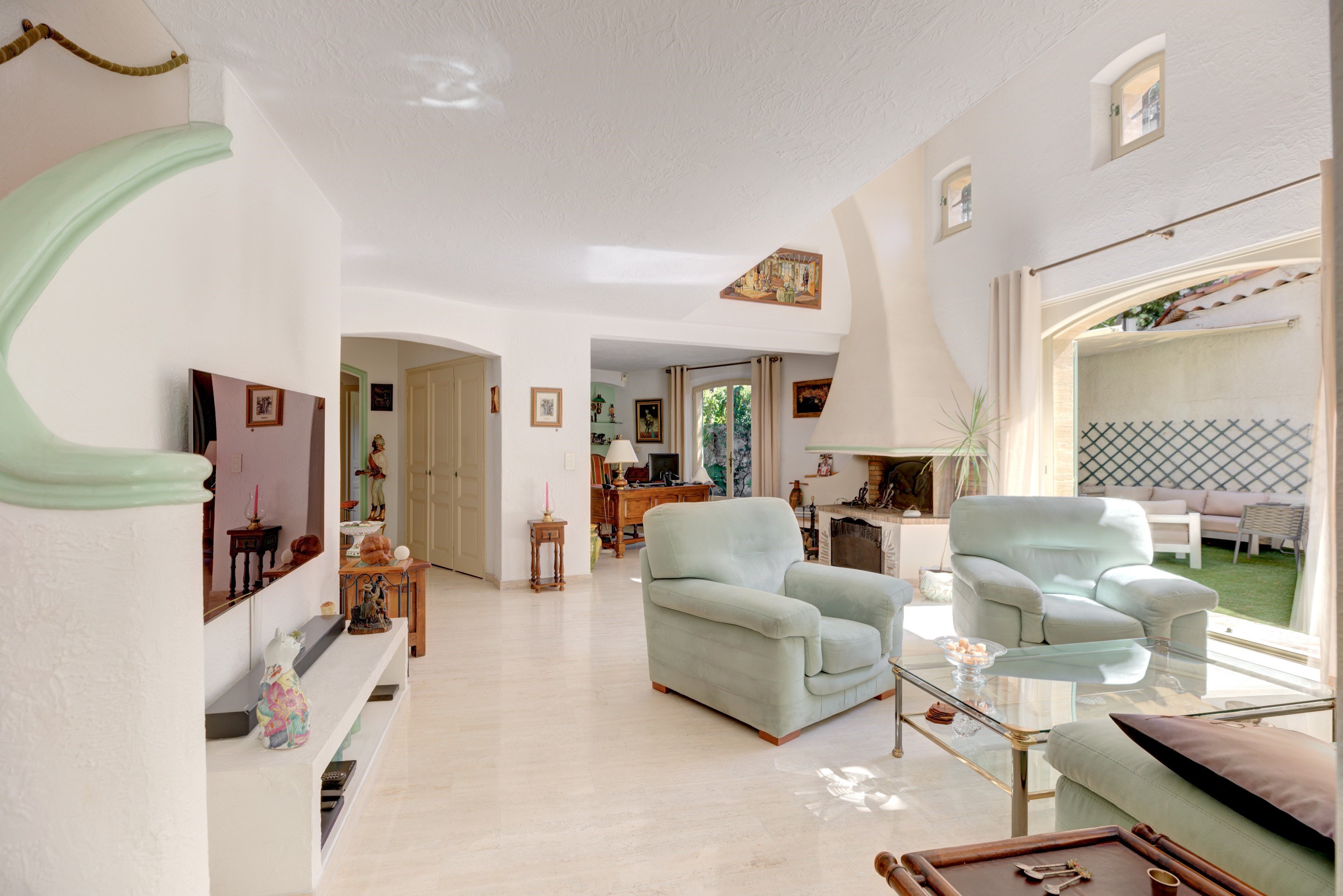  Villa for sale in Cannes with pool, pool house and sea view - 物件實景
