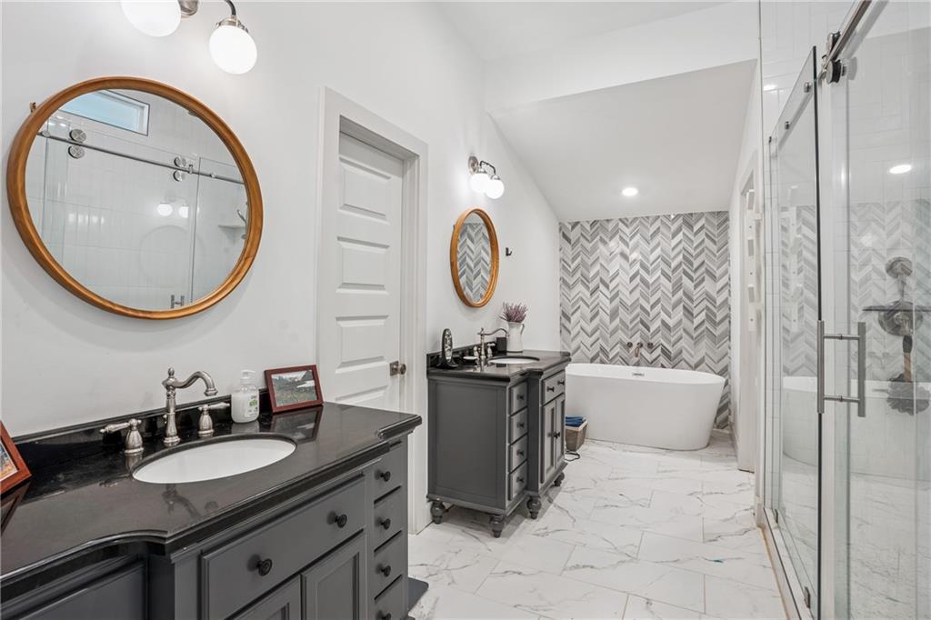 Atlanta, Georgia, 30310, United States, 3 Bedrooms Bedrooms, ,2 BathroomsBathrooms,Residential,For Sale,1991522