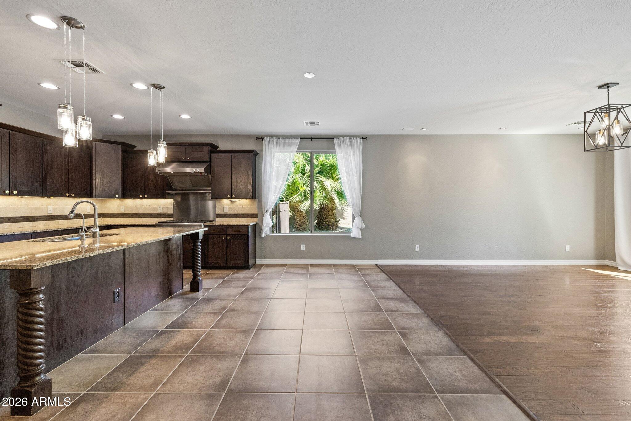  4523 S Gold Court  Chandler, AZ - 物件實景