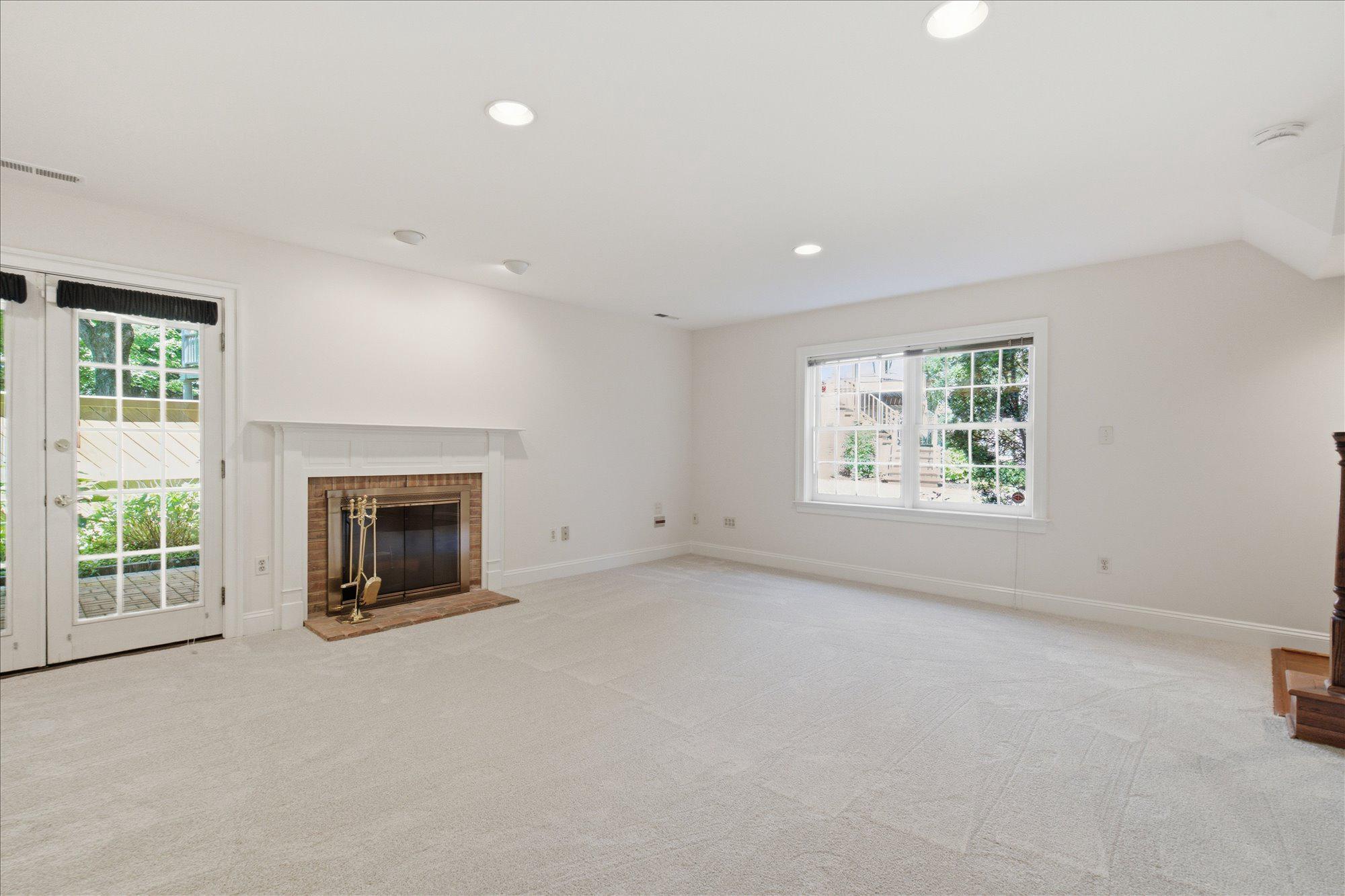  126 Gresham Place, Falls Church, VA, 22046 - 物件實景