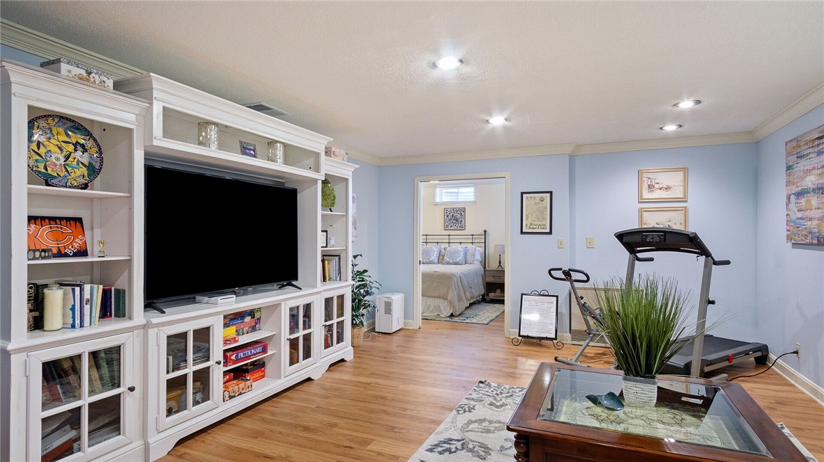 Bloomer, Wisconsin, 54724, United States, 4 Bedrooms Bedrooms, ,3 BathroomsBathrooms,Residential,For Sale,1983863