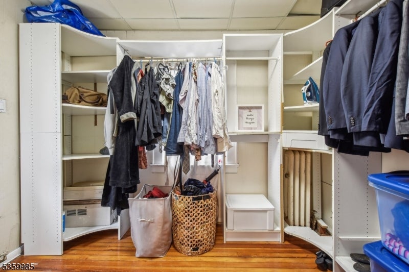 Bloomfield Twp., New Jersey, 07003, United States, 4 Bedrooms Bedrooms, ,3 BathroomsBathrooms,Residential,For Sale,1983850