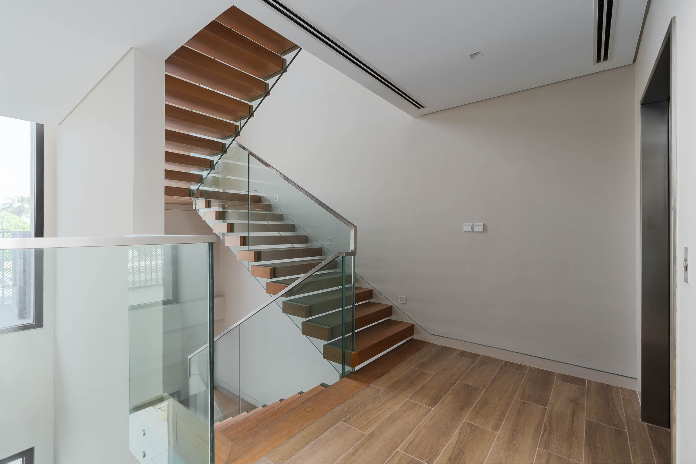  Stylish Contemporary Townhouse in Villa Amalfi - 物件實景